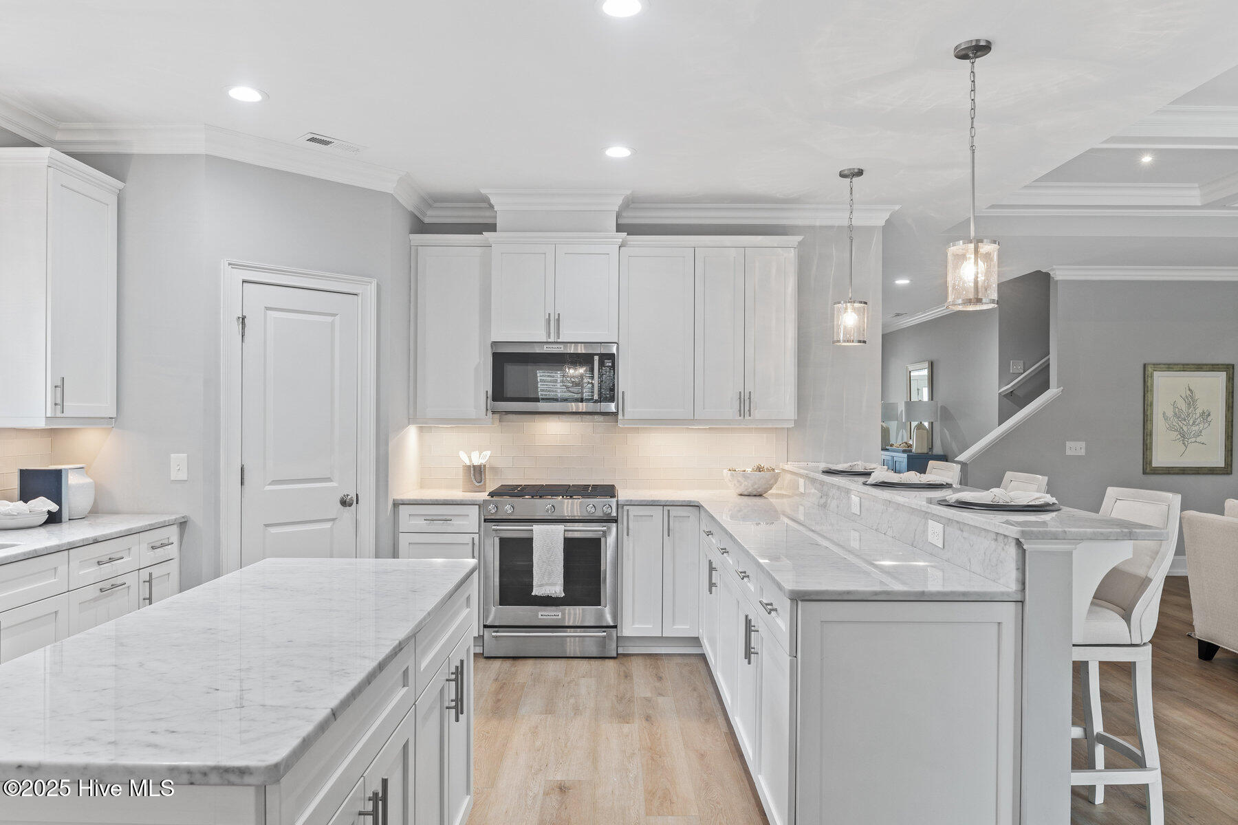 100524924 | Photo 16