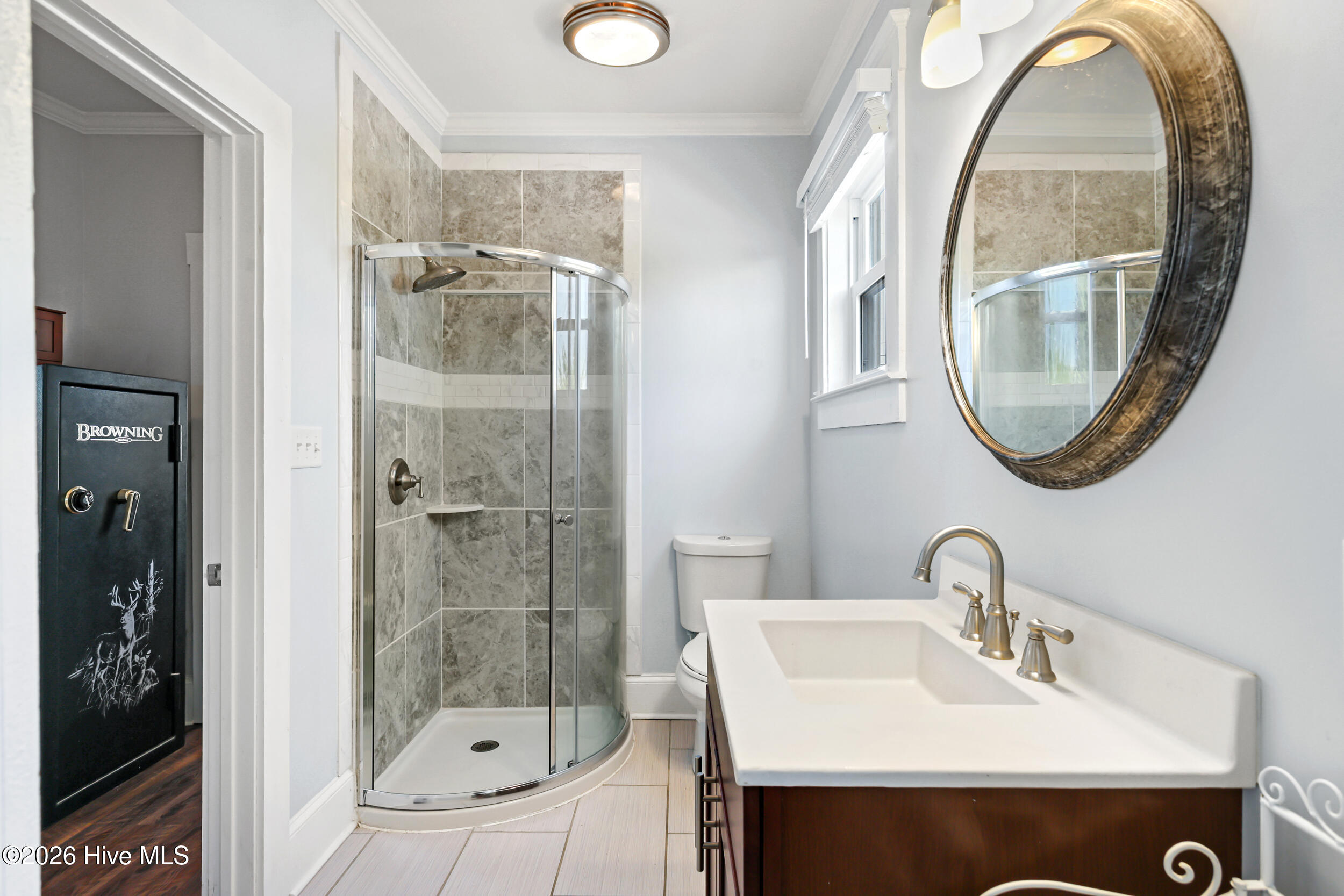 100562723 | Photo 27