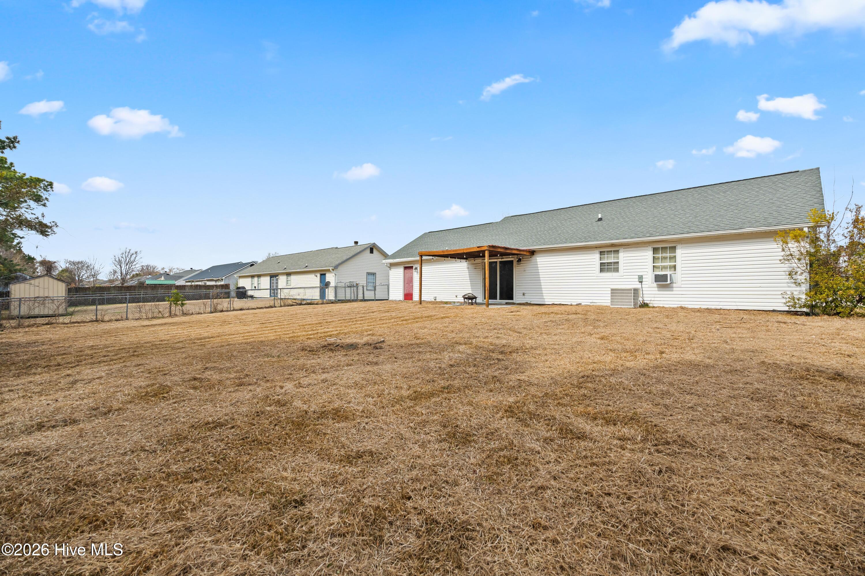 100558142 | Photo 20