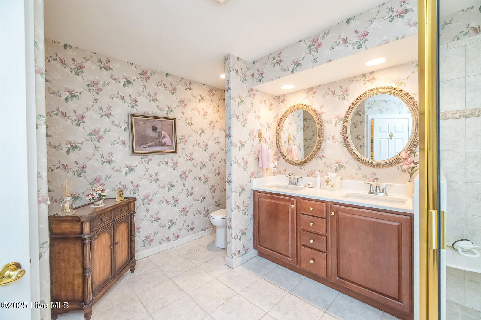 100538181 | Photo 39