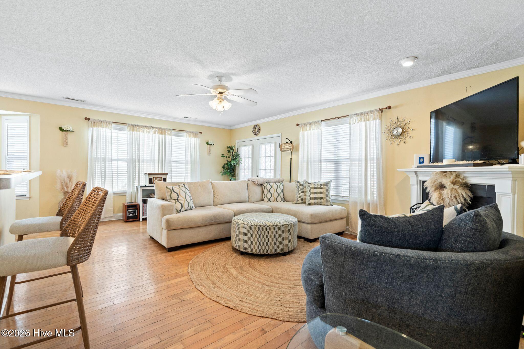 100554747 | Photo 10