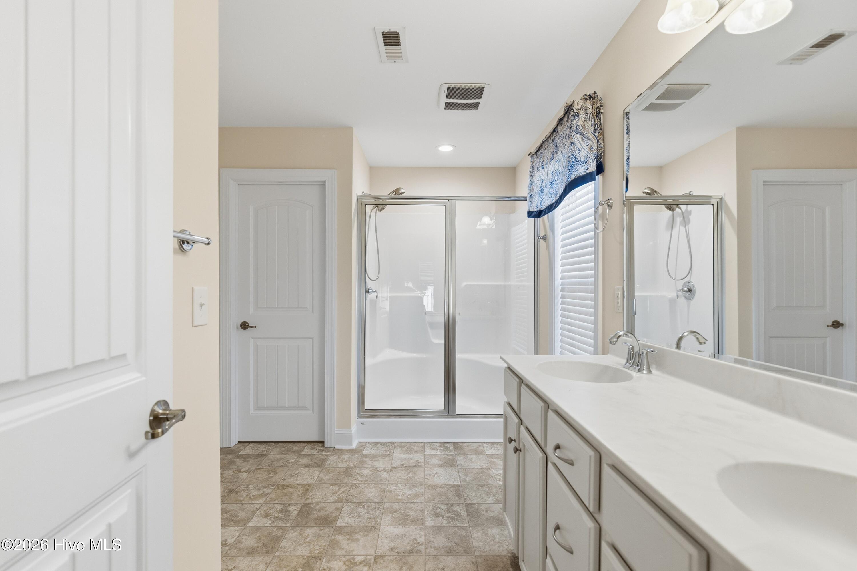 100555547 | Photo 39