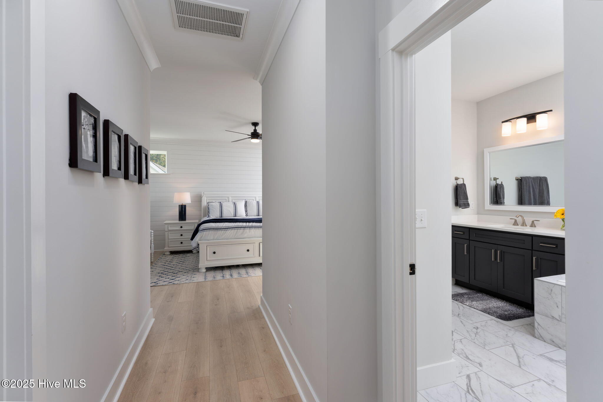 100542365 | Photo 21