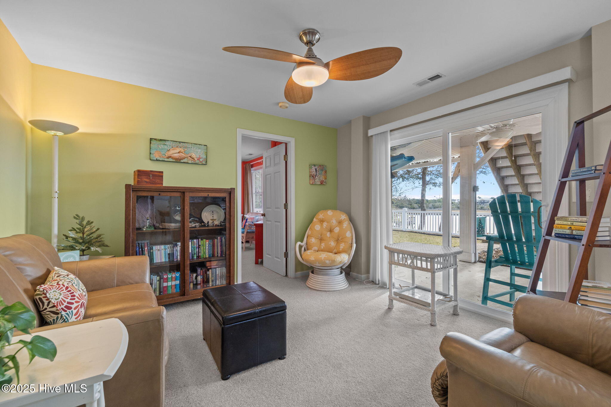 100542627 | Photo 39