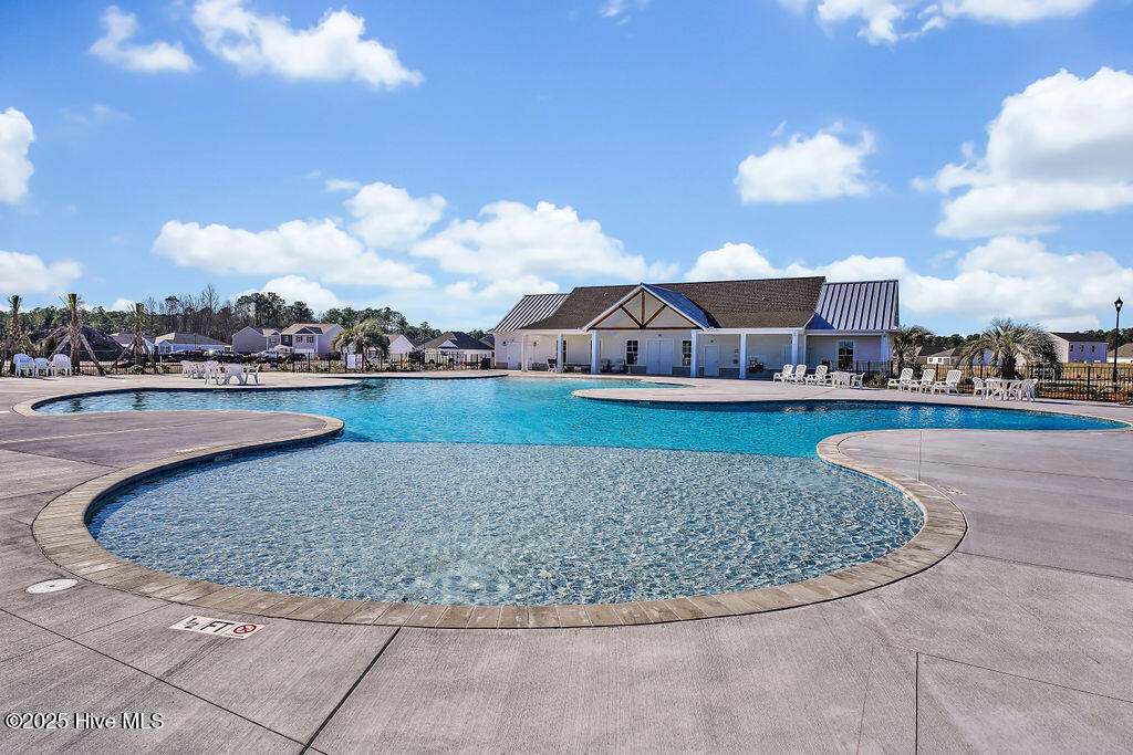 100544035 | Photo 23