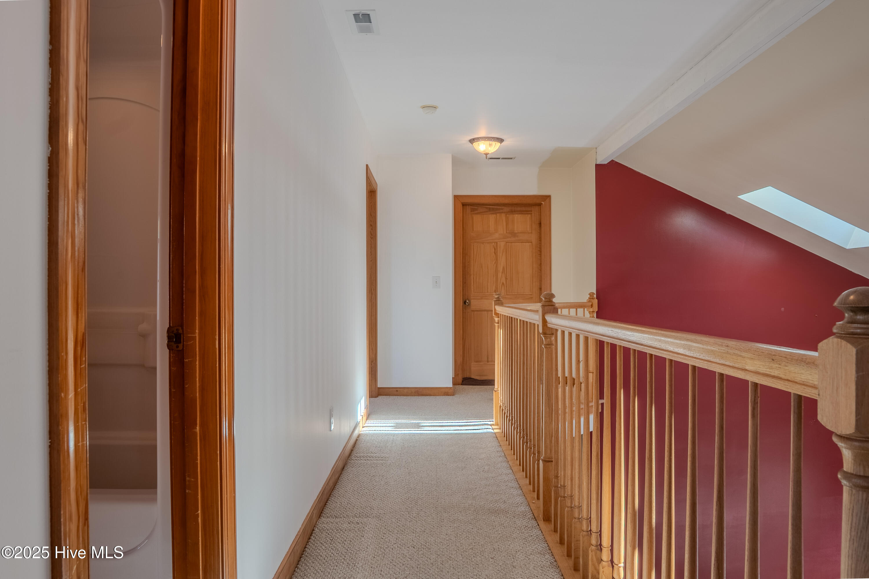 100548871 | Photo 21