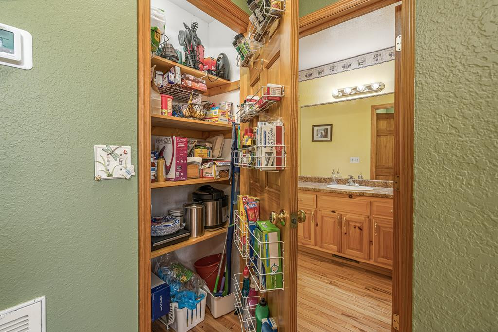 115 New Castle Road, Murphy, NC 28906 Listing Photo  12