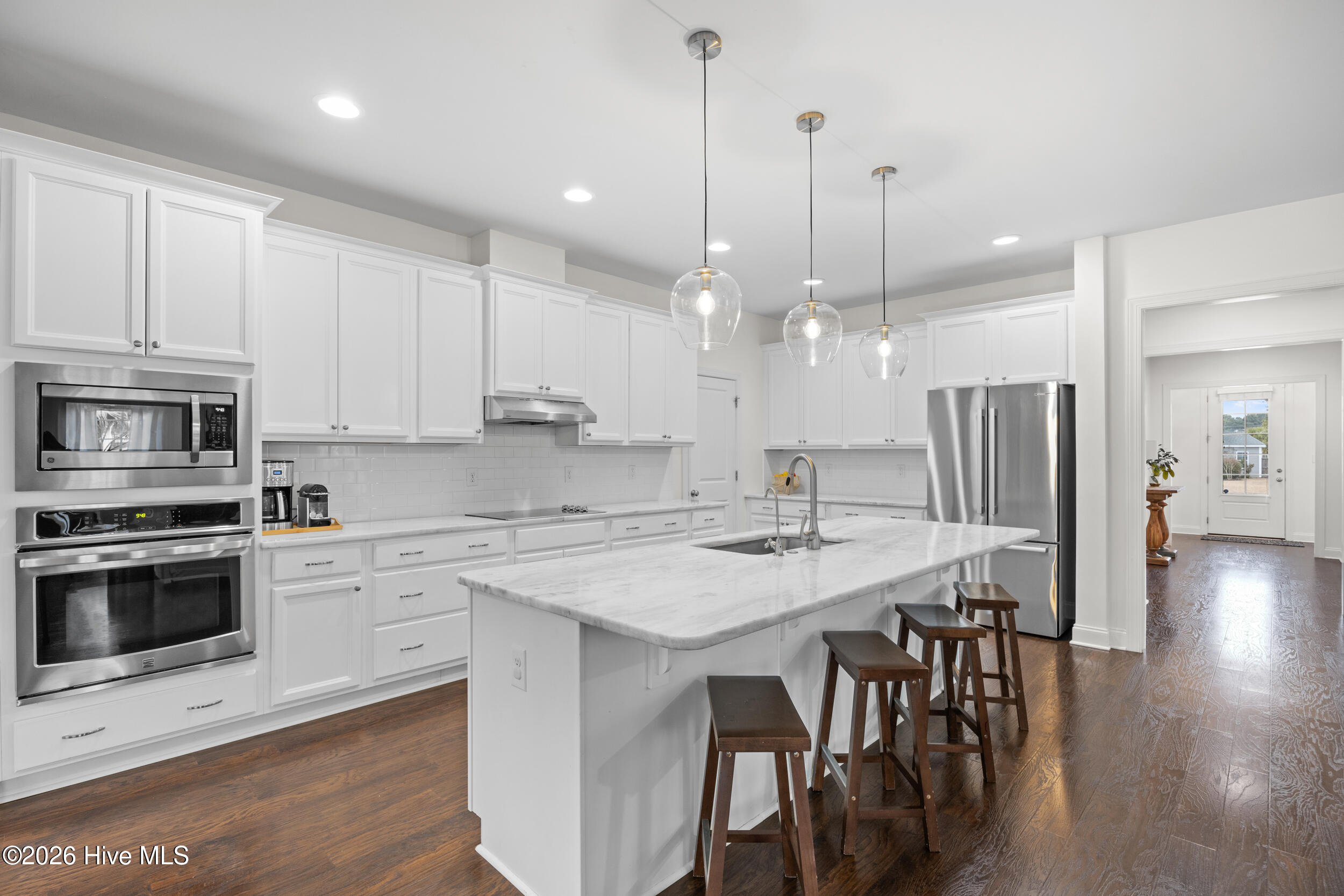 100554590 | Photo 14