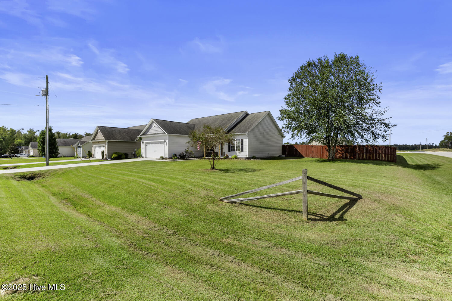 200 Classy Court, Richlands, NC 28574 – photo 3: 94F4C349-2B6E-455A-88A8-B55B60342DC7