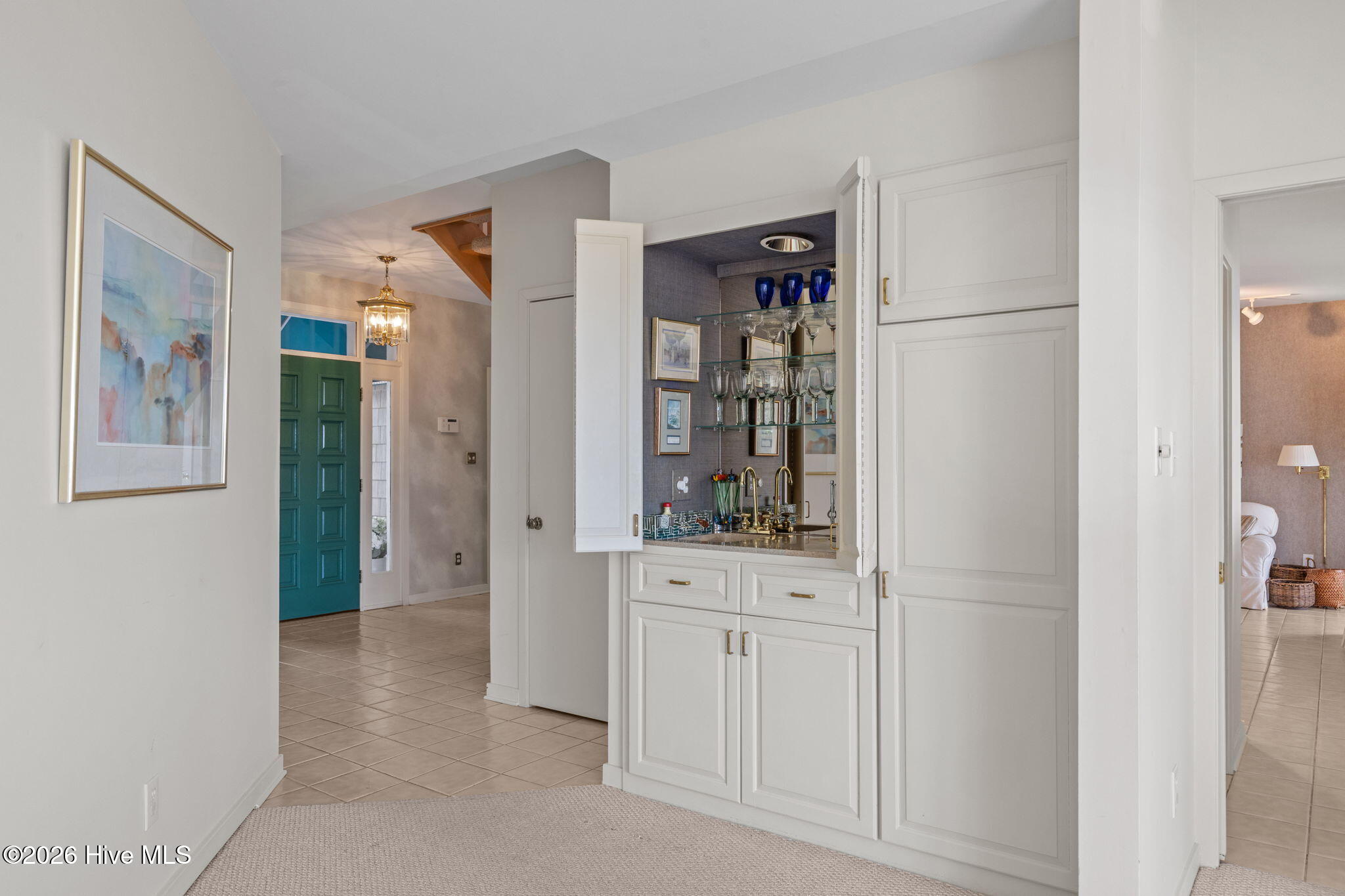 100564648 | Photo 15