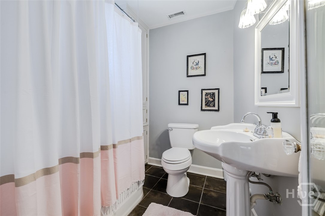 37 E 50Th Street, Savannah, GA, 31405