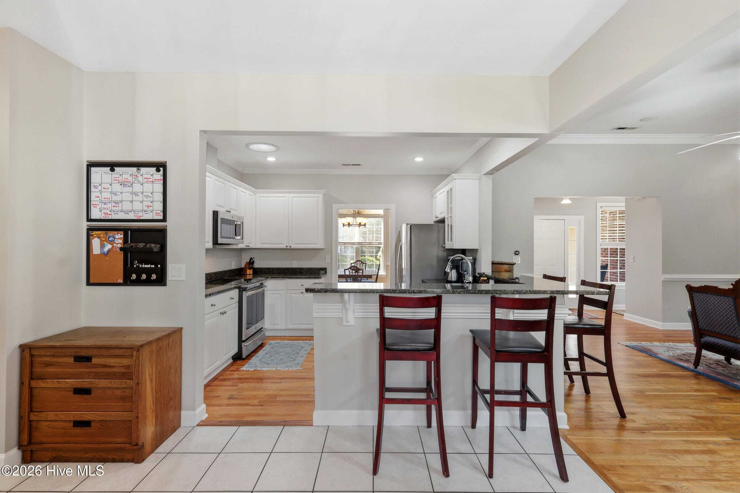 100568942 | Photo 11