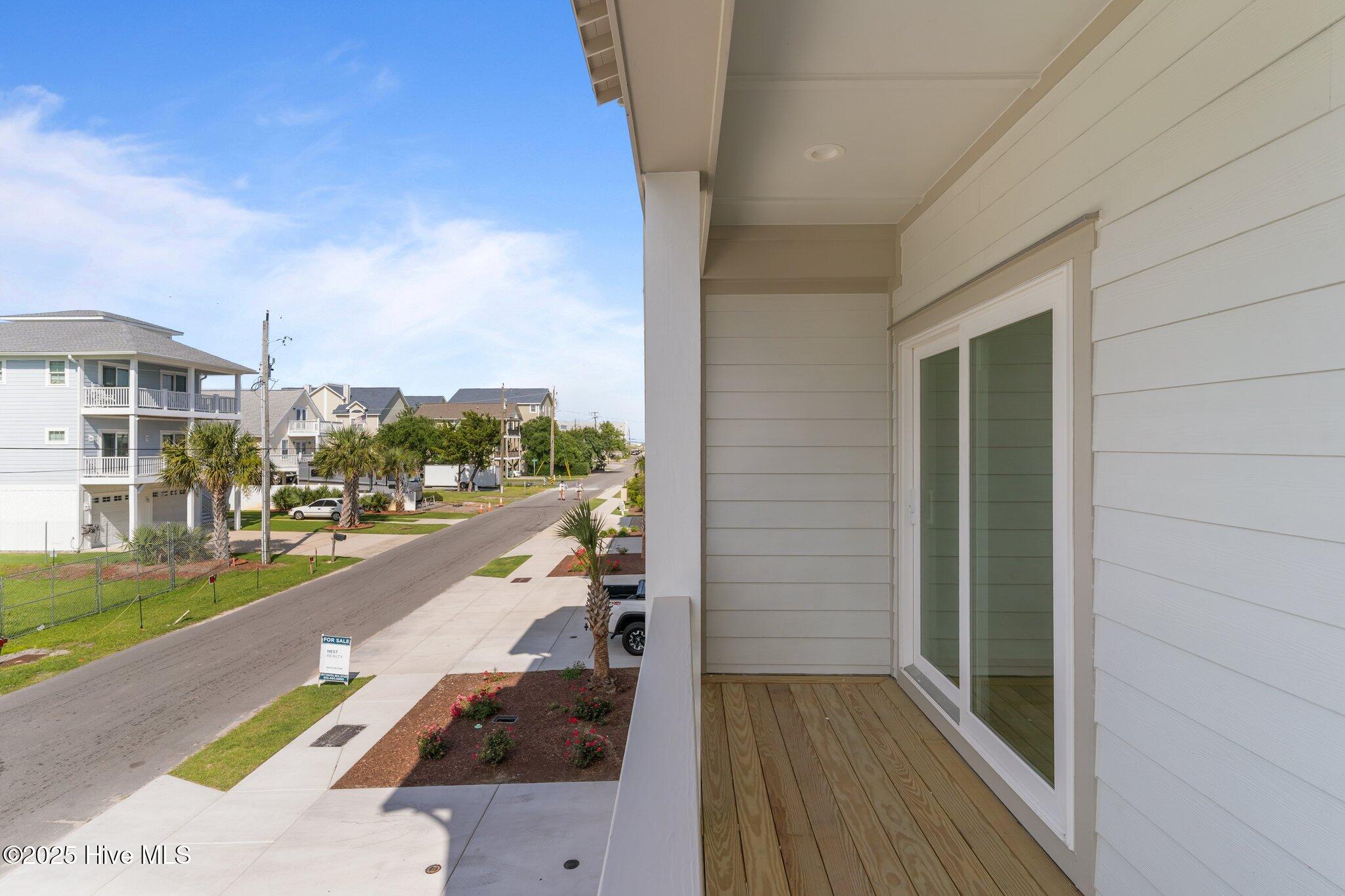 100515159 | Photo 40