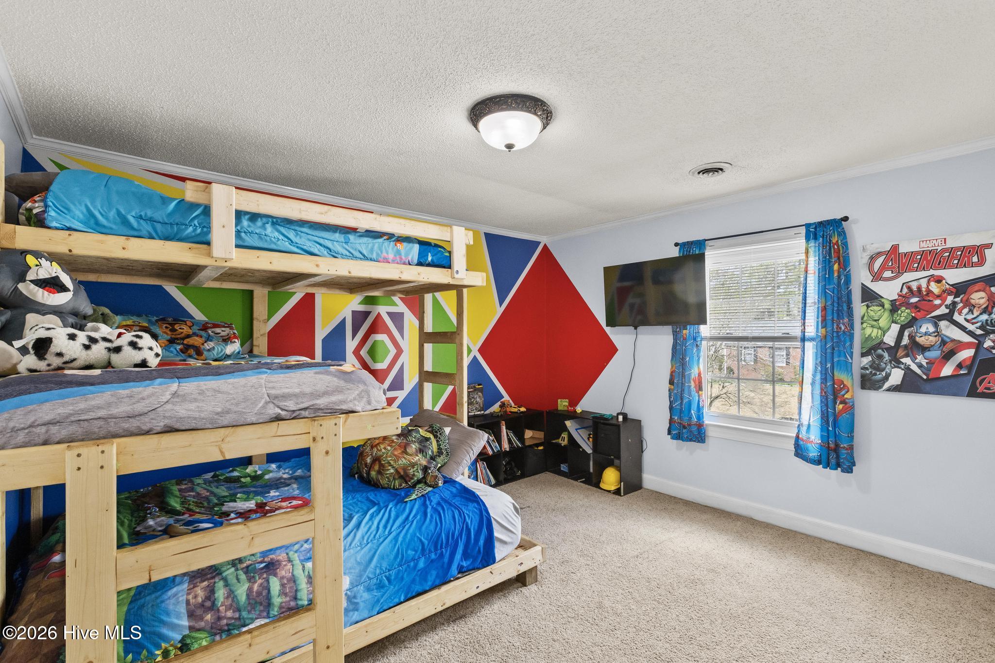 100563926 | Photo 36