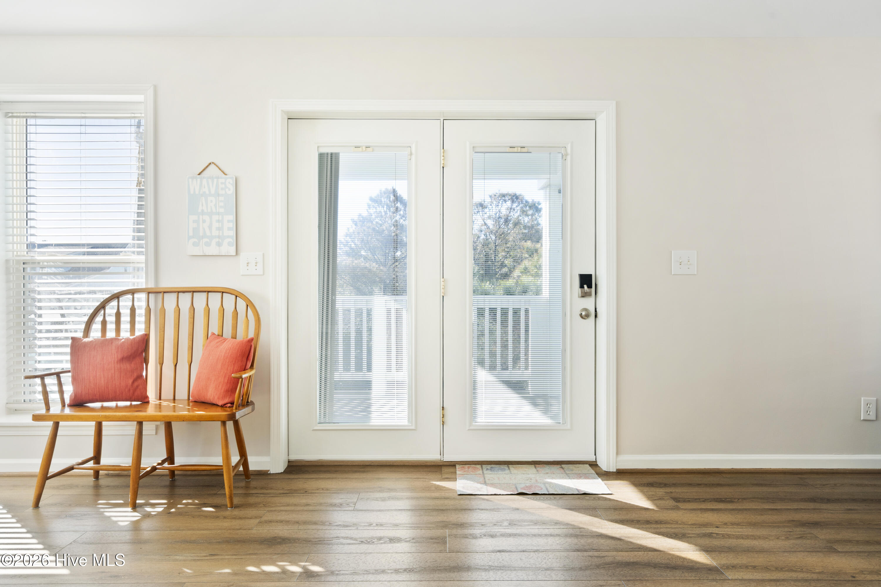 100549941 | Photo 18