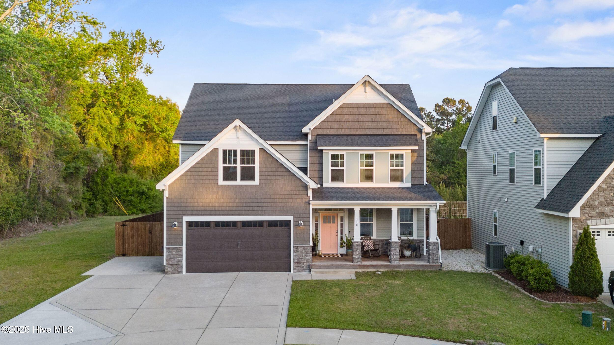 100566940 | Photo 87