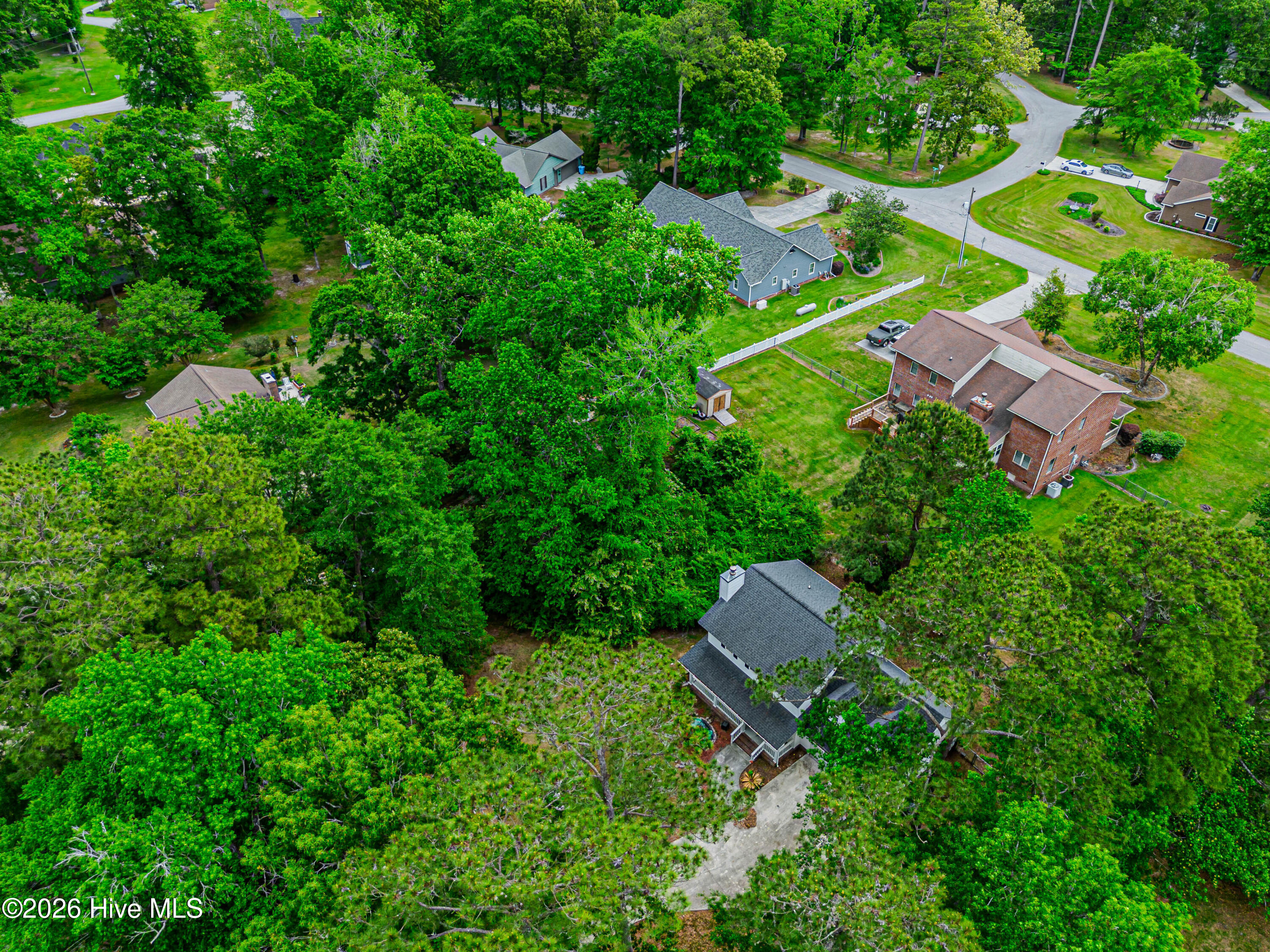 100568422 | Photo 77