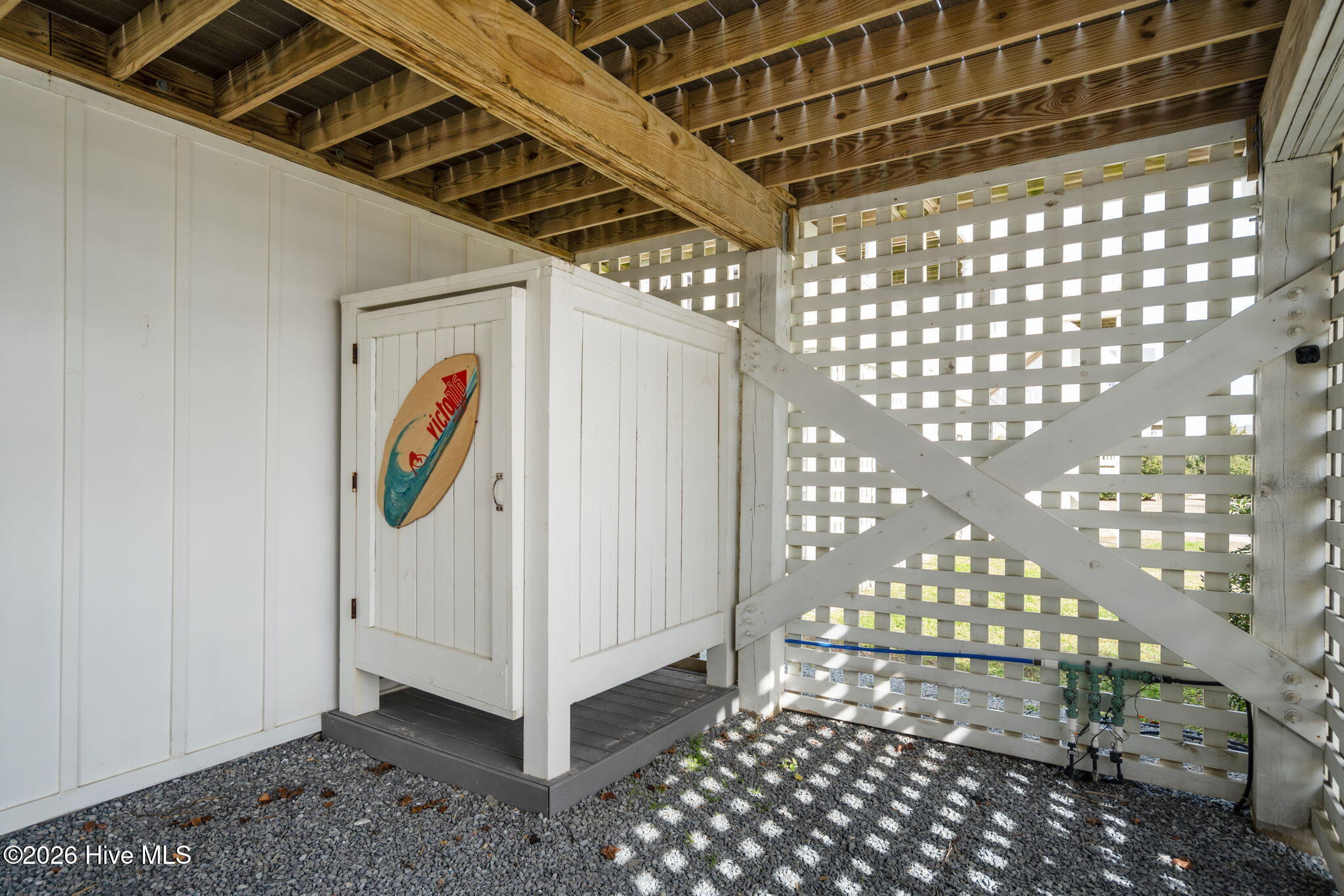 100556459 | Photo 43