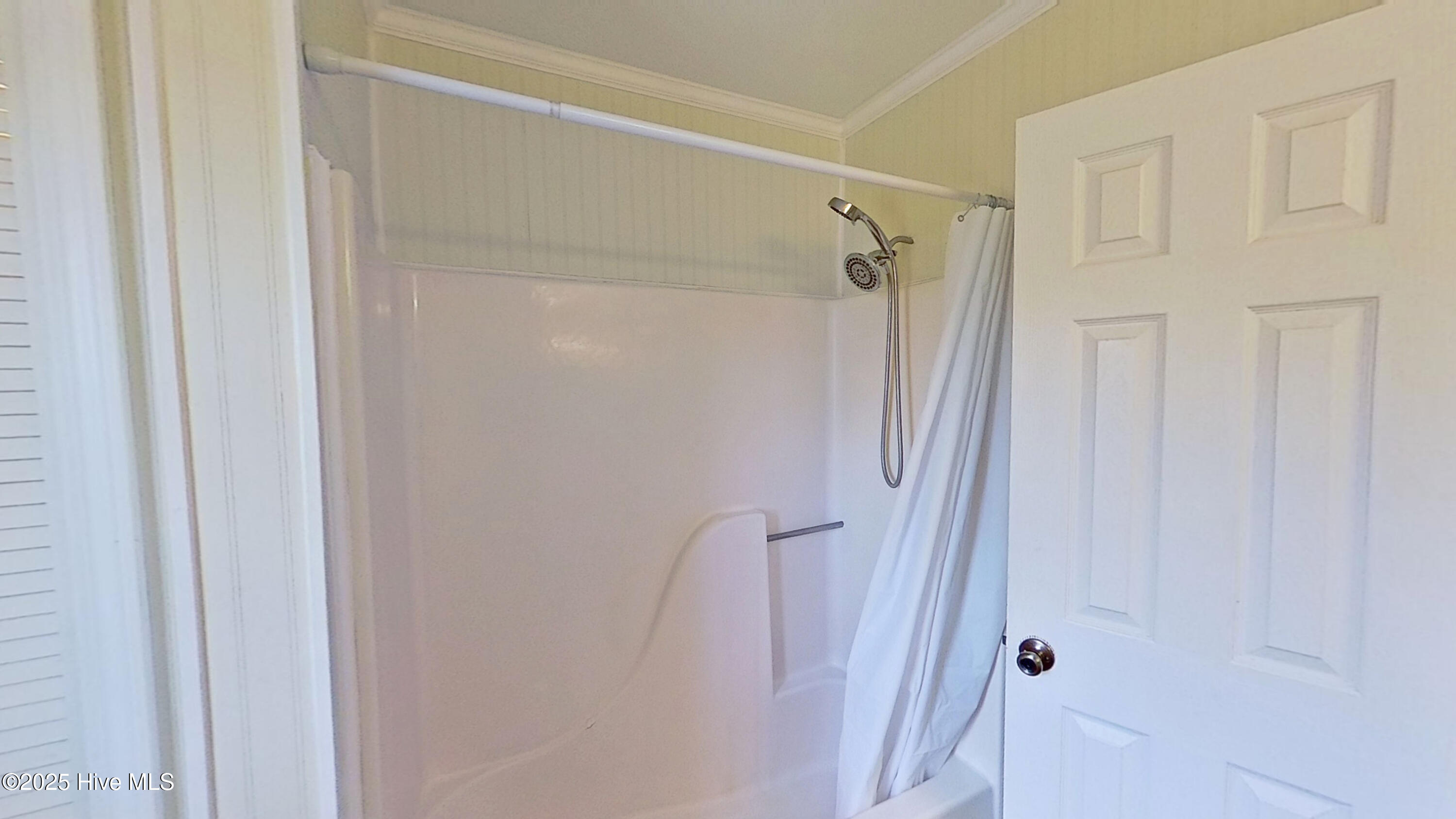 100543059 | Photo 31