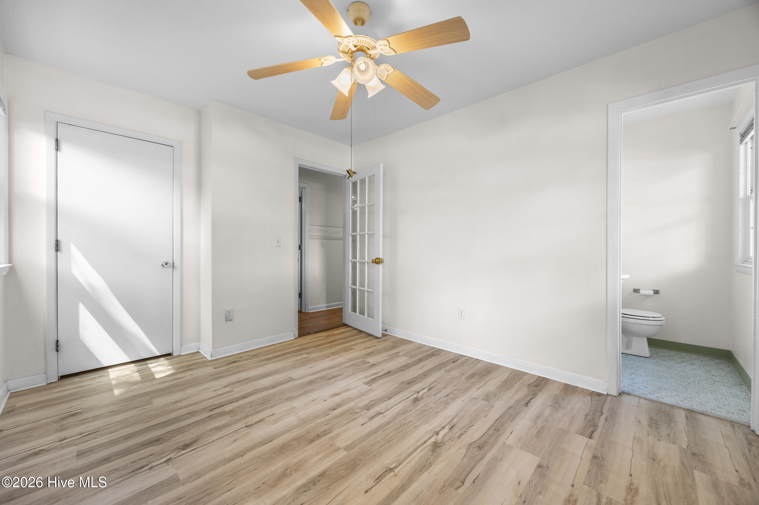 100569025 | Photo 18