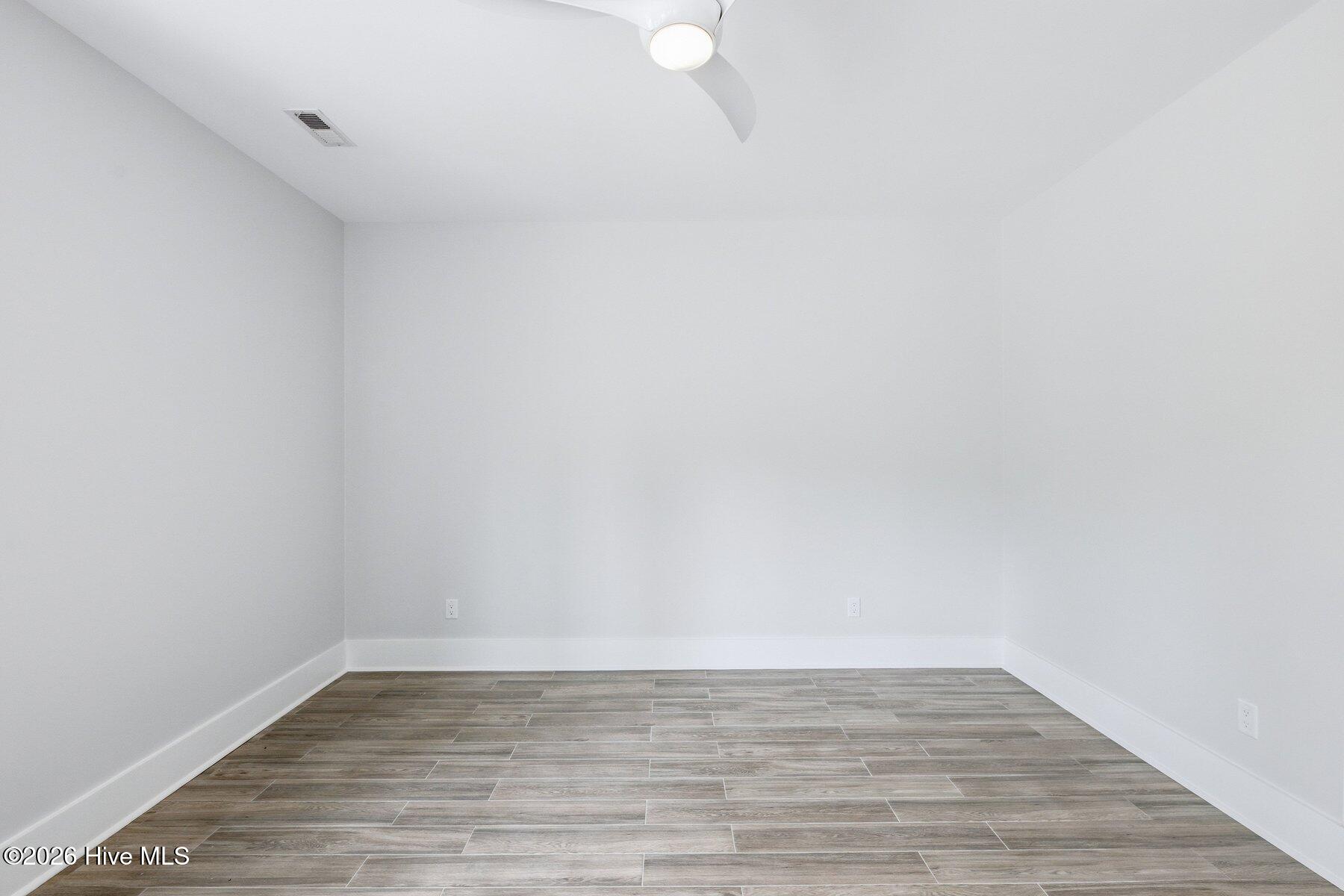 100566694 | Photo 47