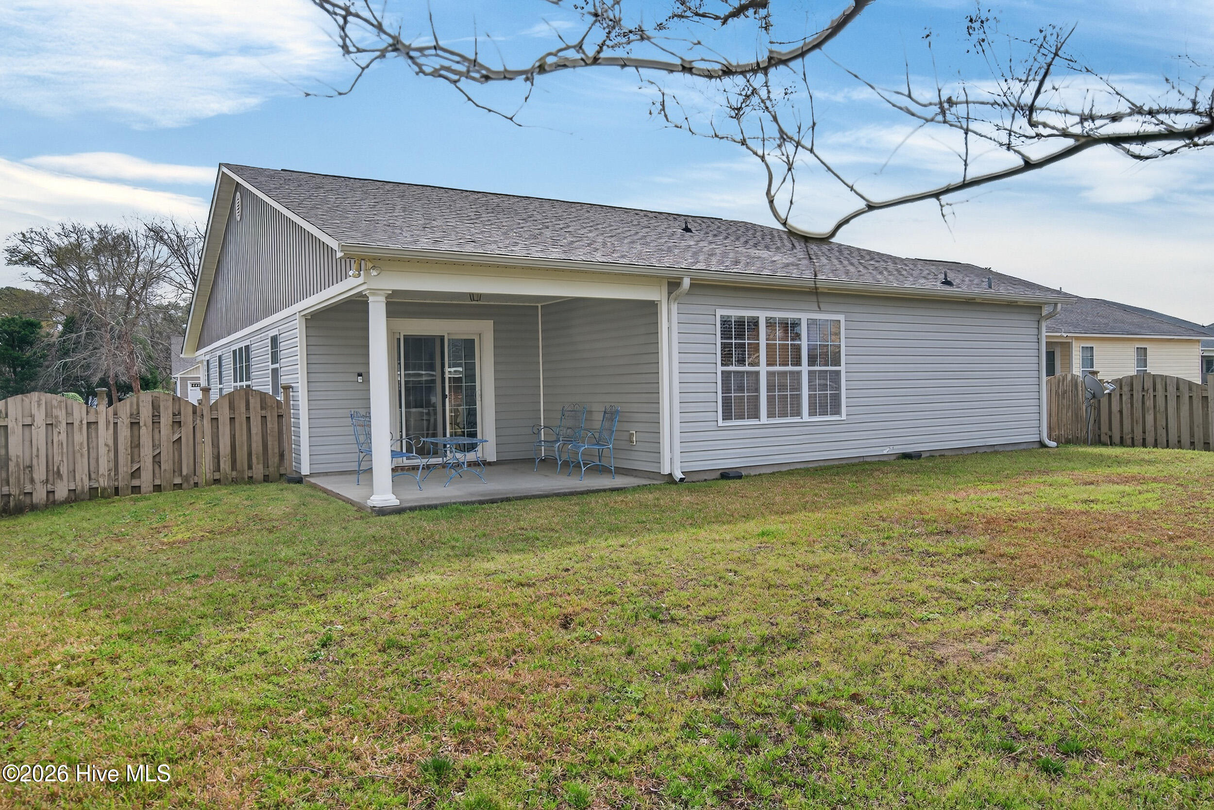 100560806 | Photo 16