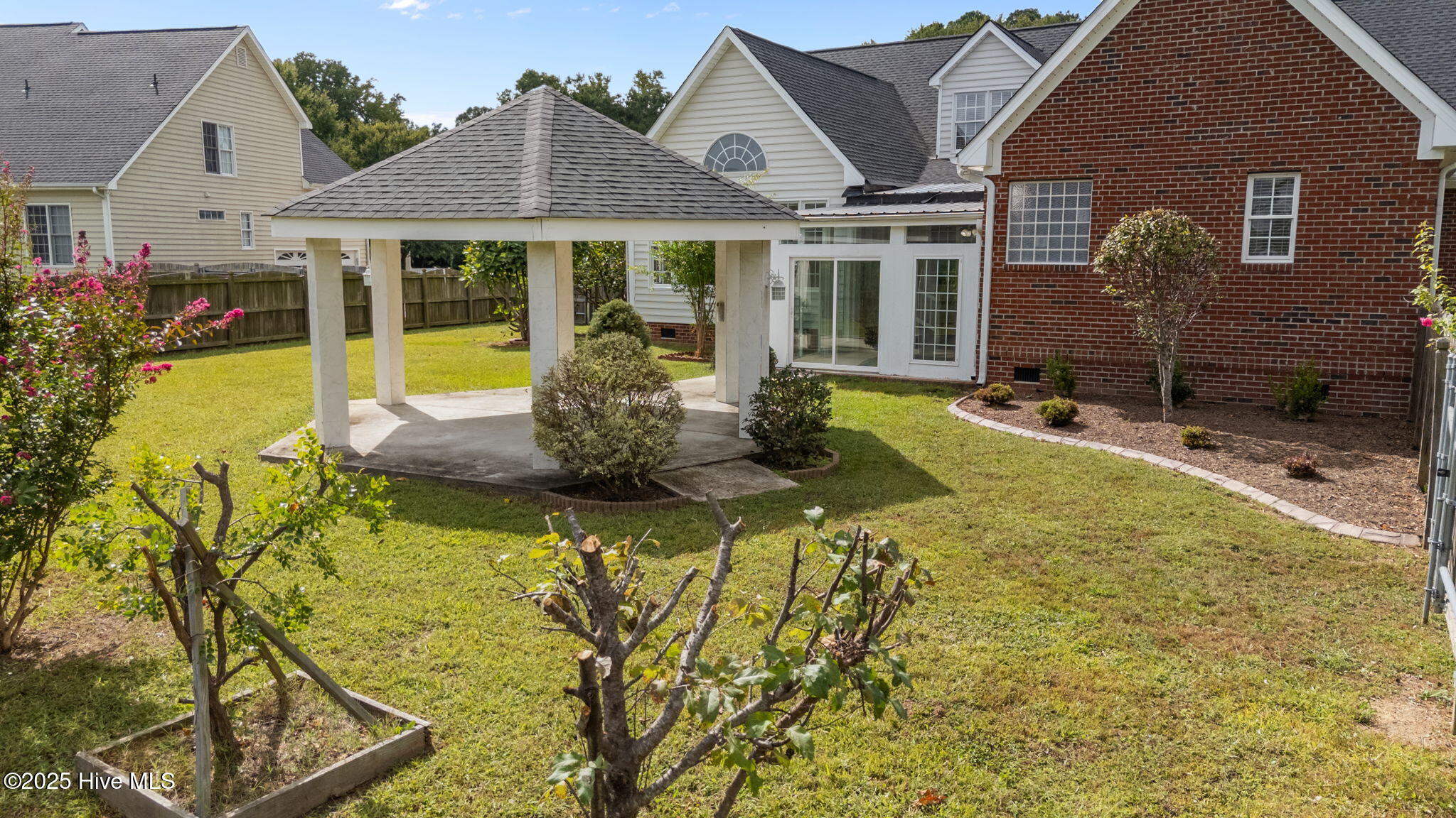 7-web-or-mls-DJI_20250911152207_0205_D