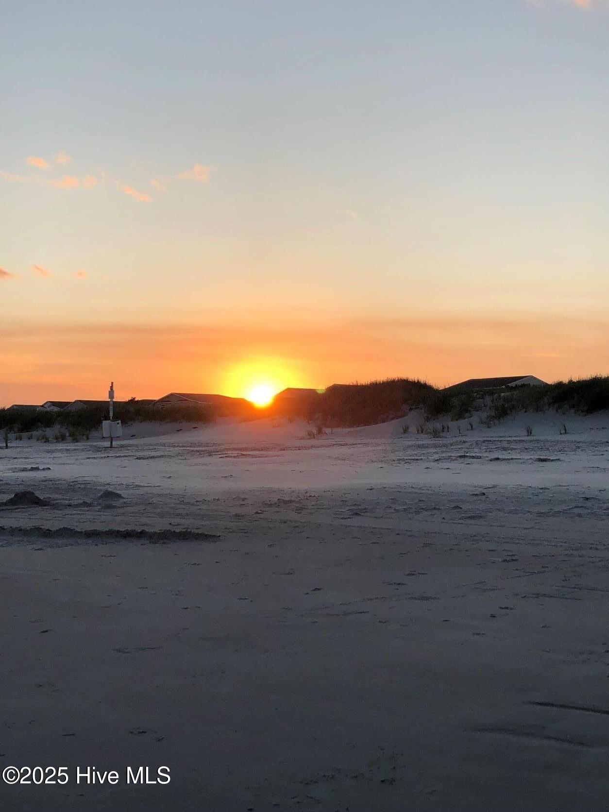 100545335 | Photo 54