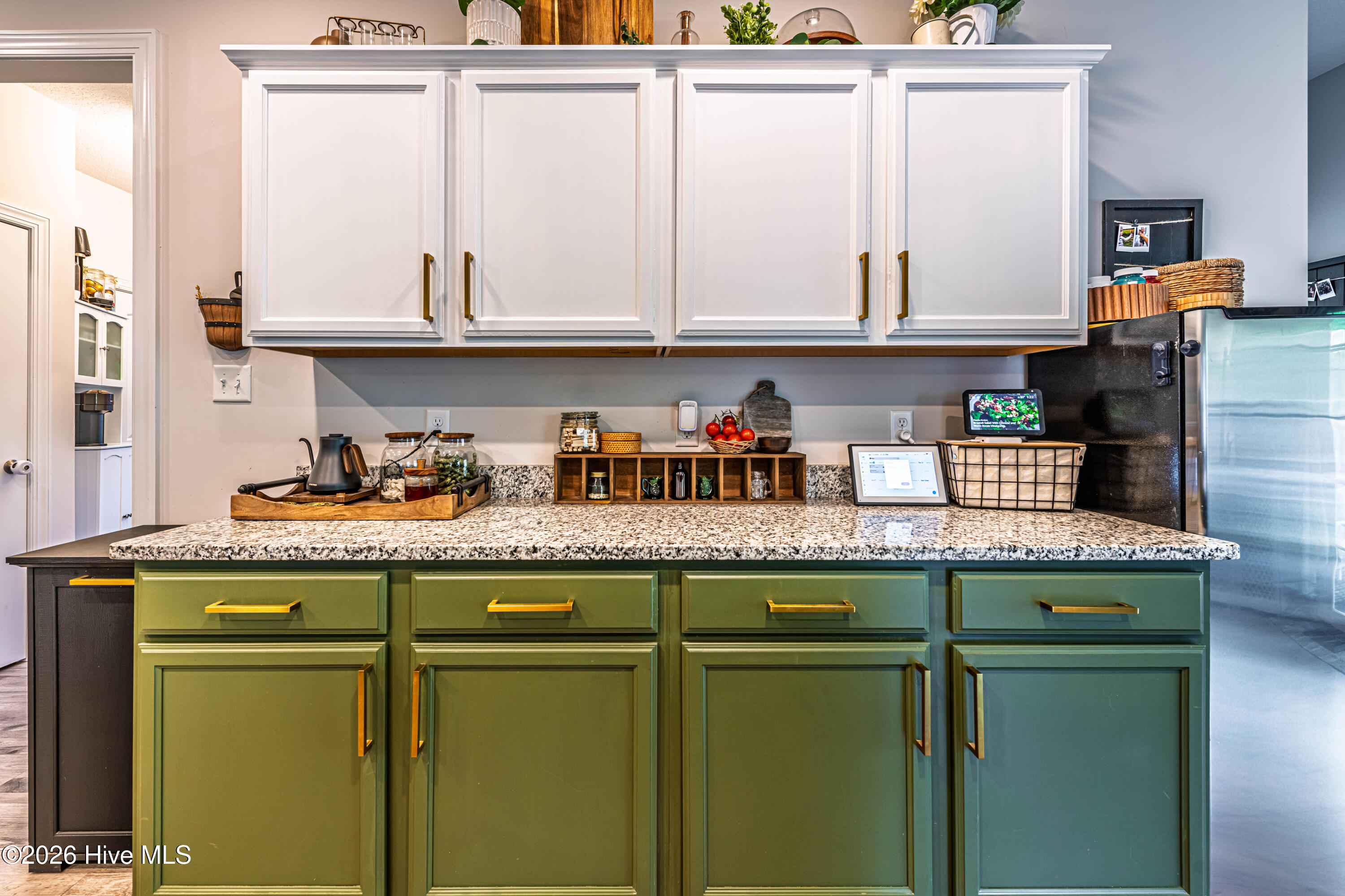 100570010 | Photo 21