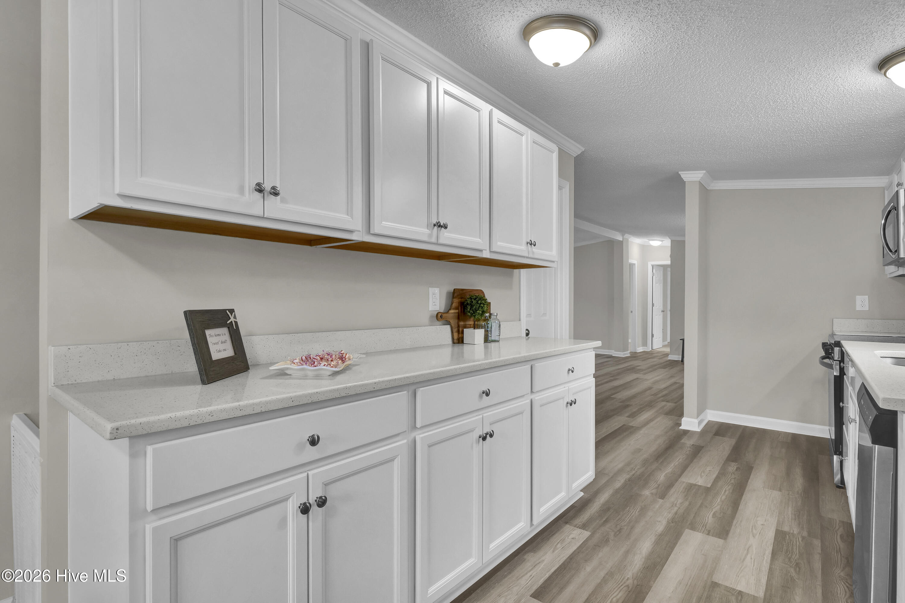 100550889 | Photo 13