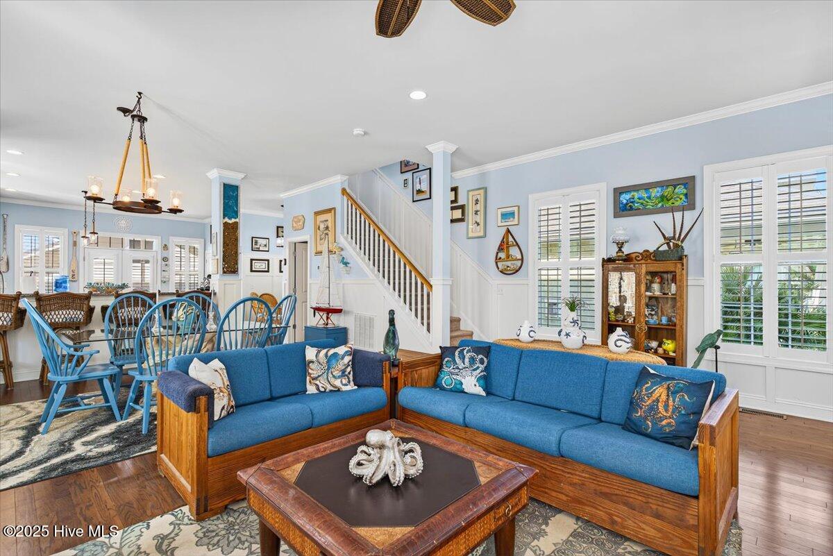 100518883 | Photo 12