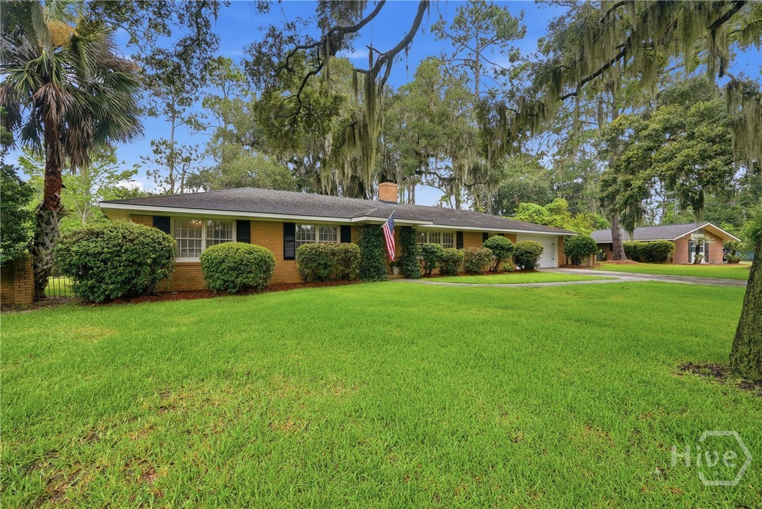 Photo 3 of Single family home for sale at 8305 Meadowbrook Rd, Savannah, GA 31406 | MLS# SA357408 | Listing updated on 2026-10-08