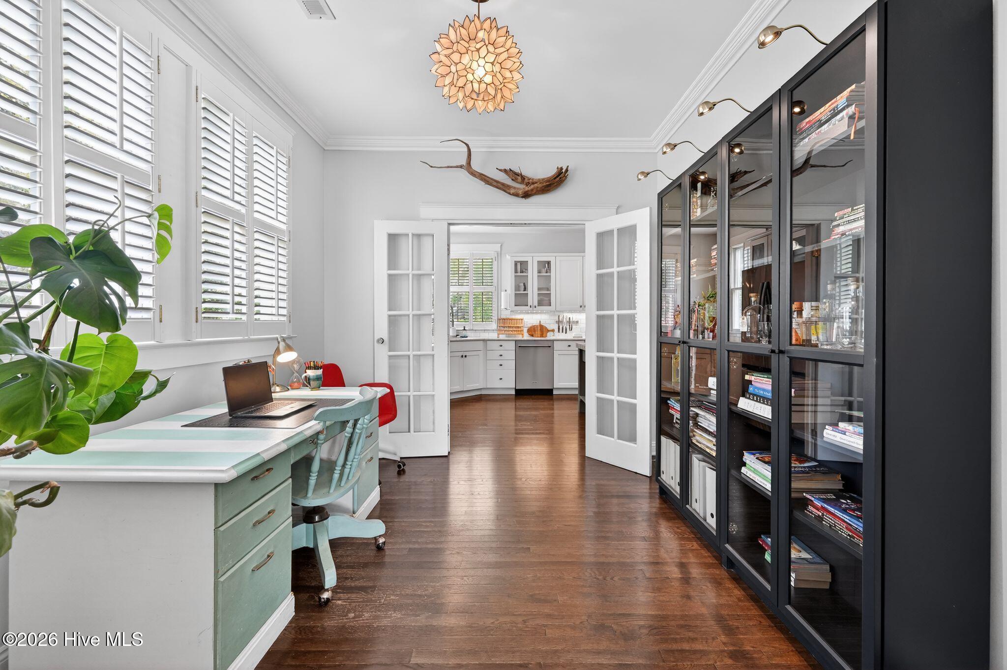 100569921 | Photo 14