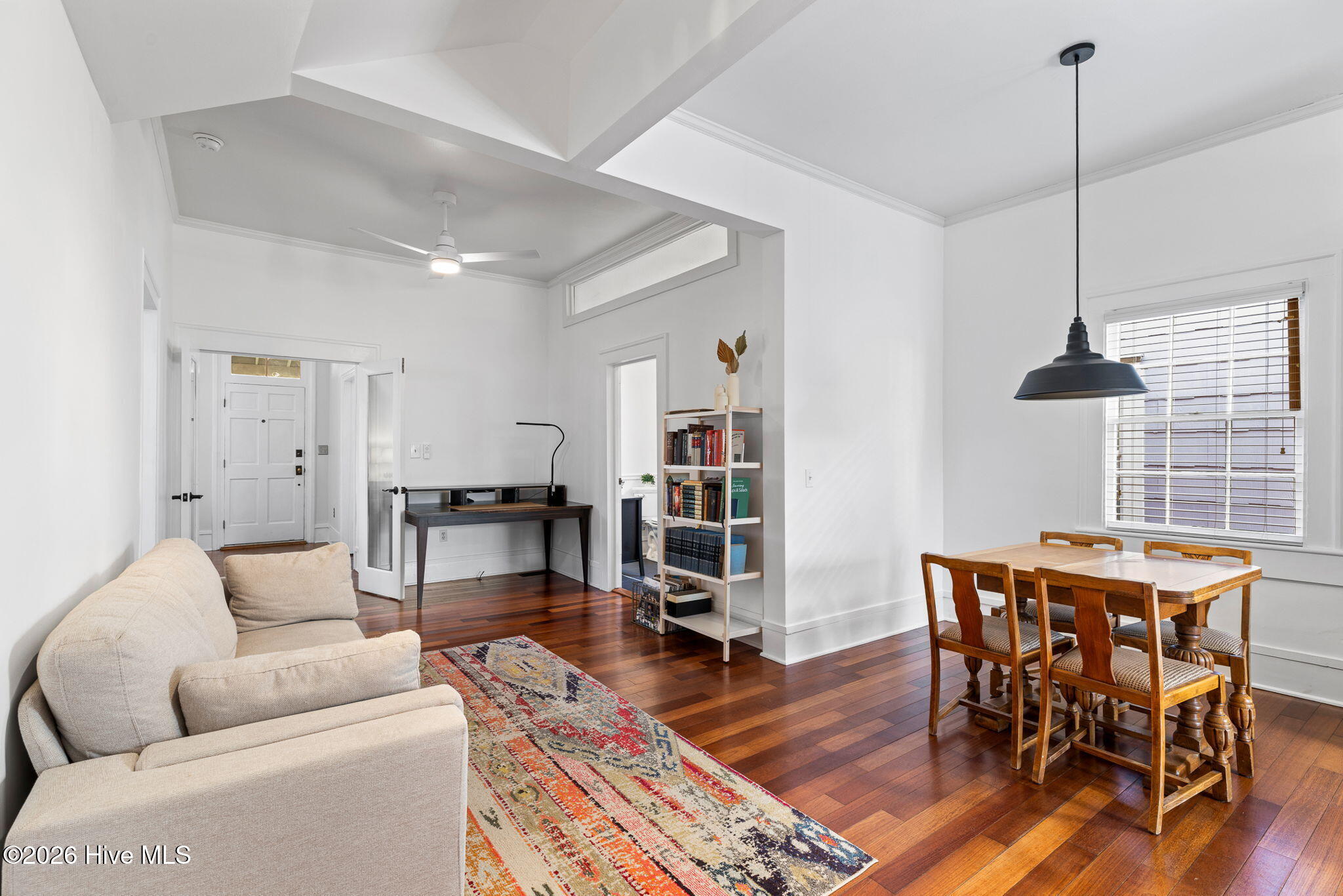 100550239 | Photo 17