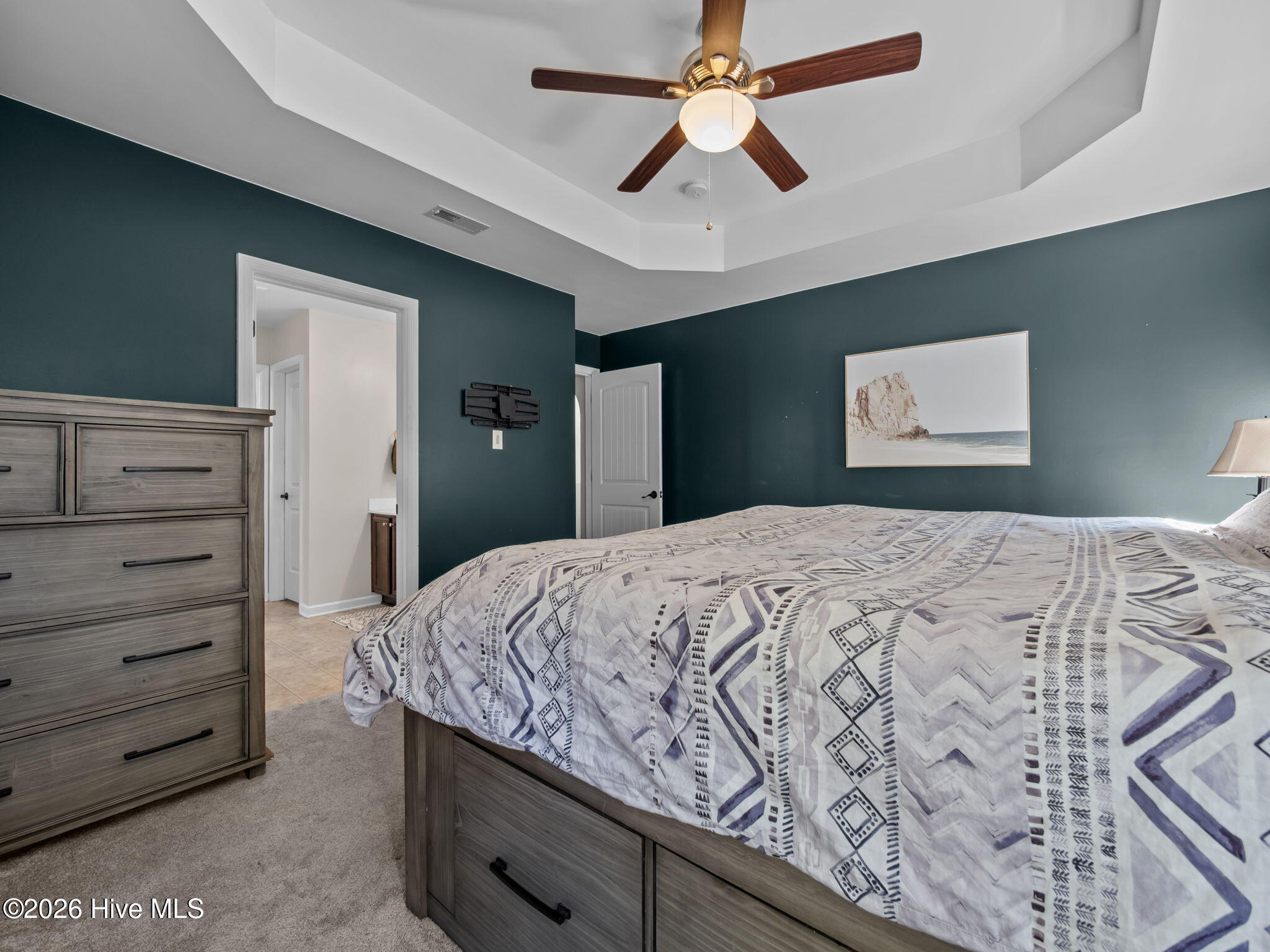 100549308 | Photo 17