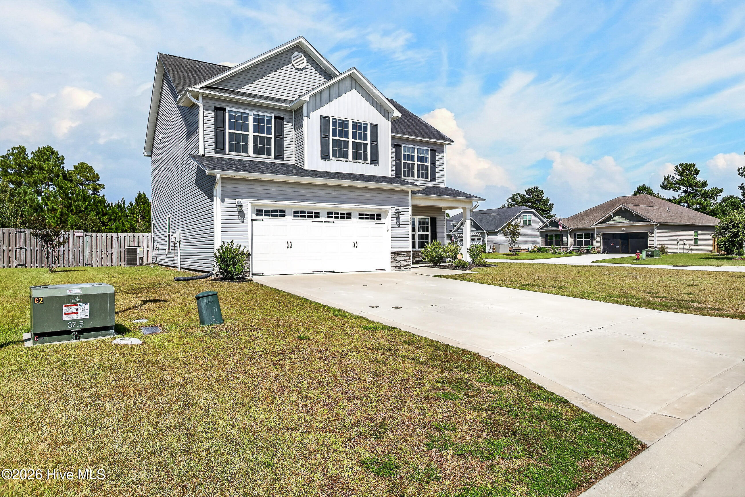 Photo 3 of Single family home for sale at 500 Transom Way, Sneads Ferry, NC 28460 | MLS# 100605529 | Listing updated on 2026-09-23