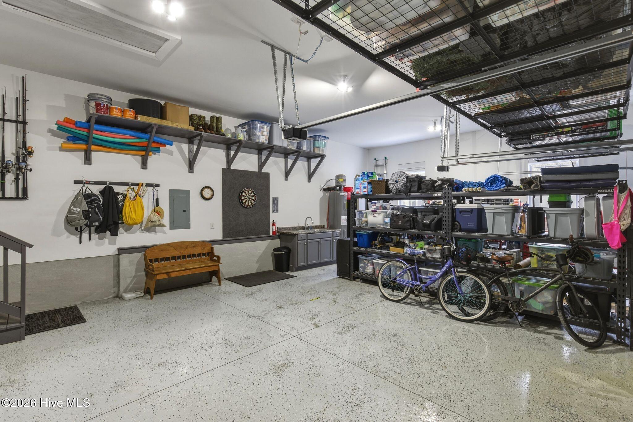 100560702 | Photo 68