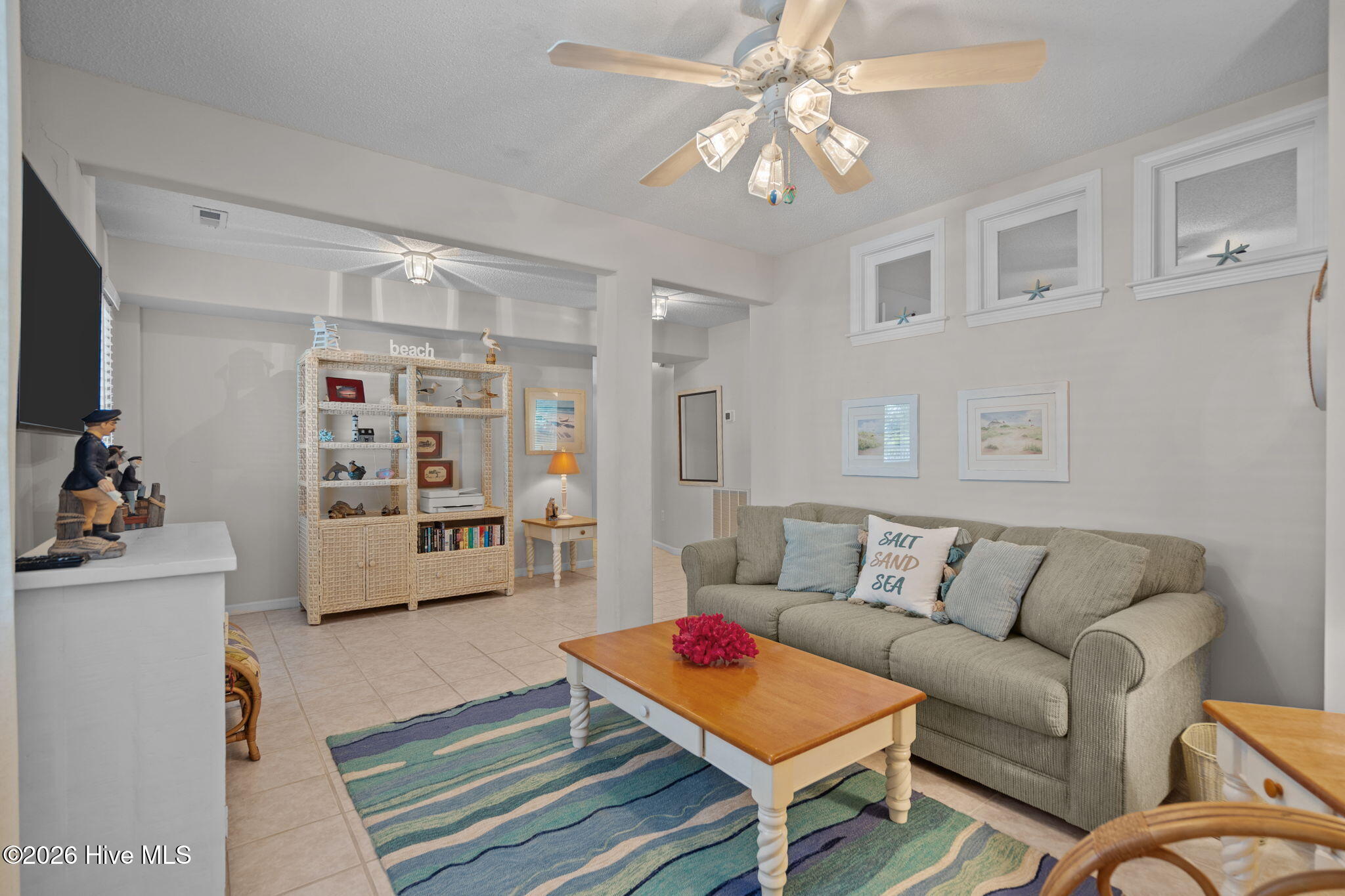 425 Sandman Drive, Kure Beach, NC 28449 – photo 15: 39-web-or-mls-DSC01759
