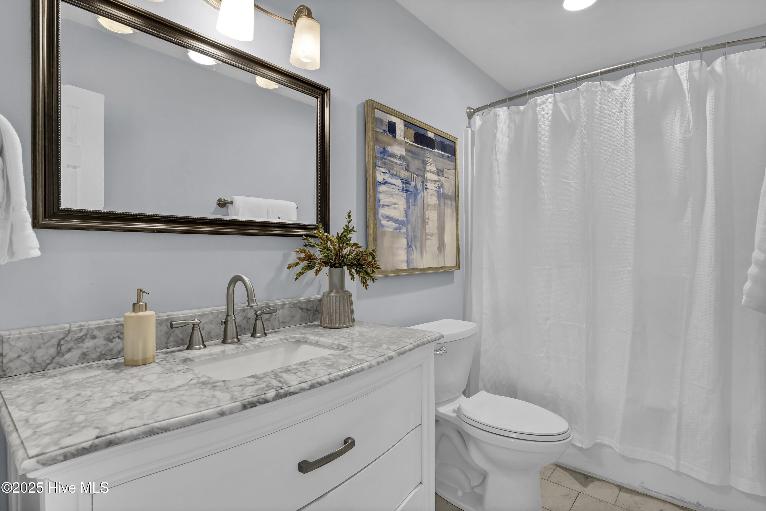 100529555 | Photo 13