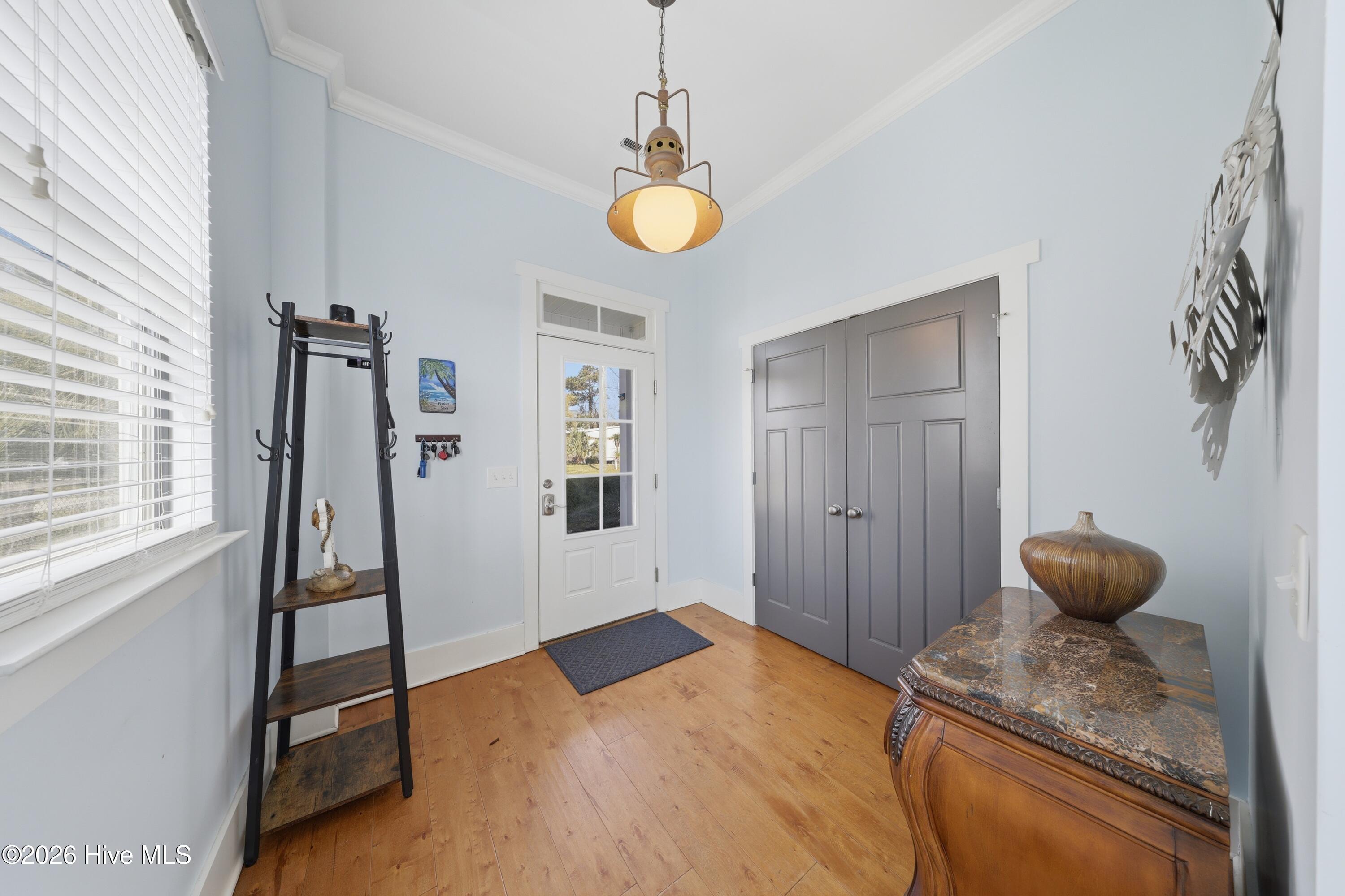 100564294 | Photo 10