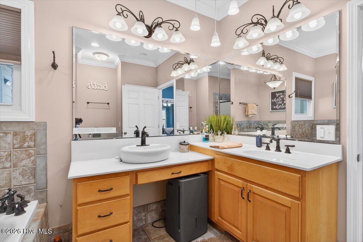 100551977 | Photo 18