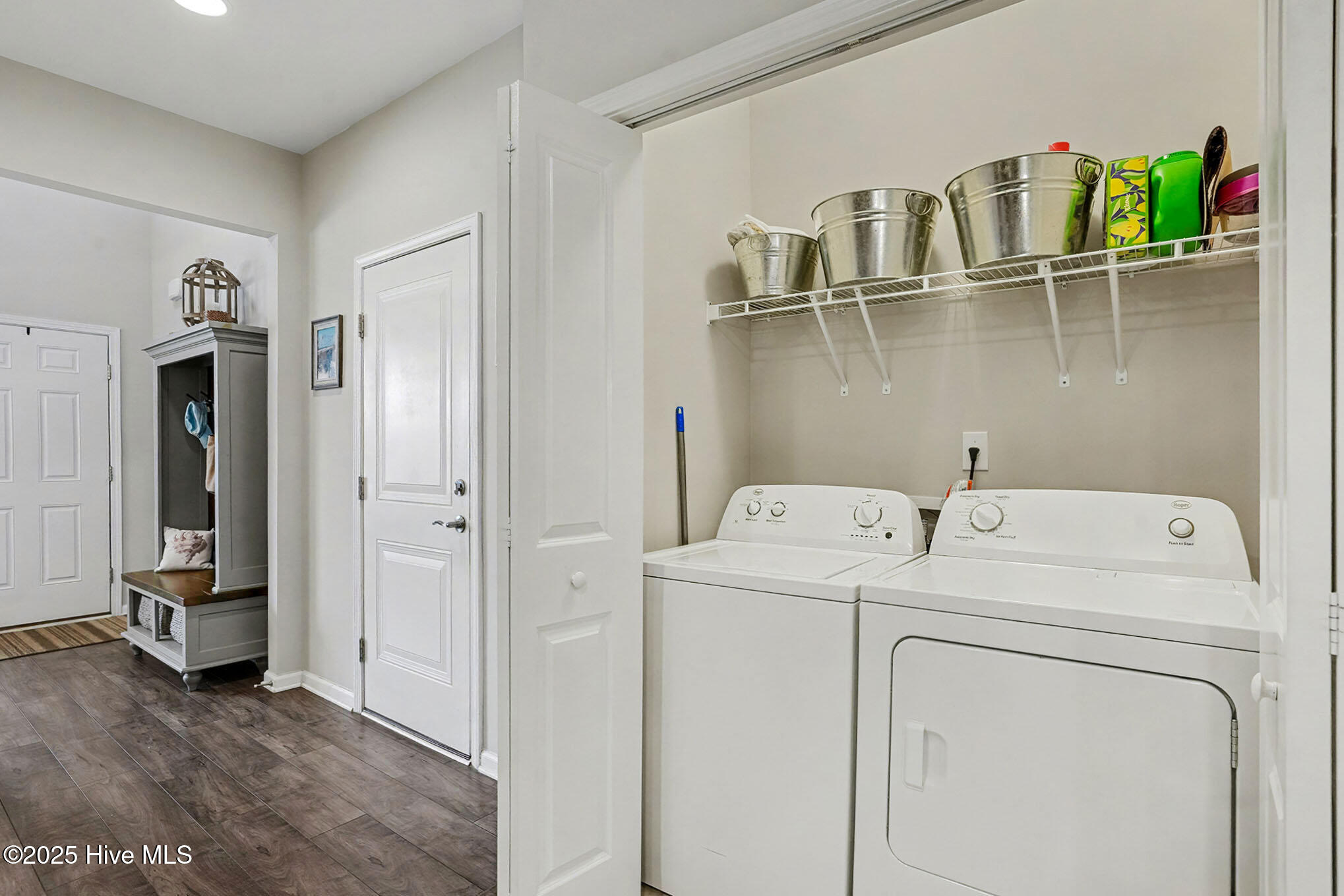 100545929 | Photo 20