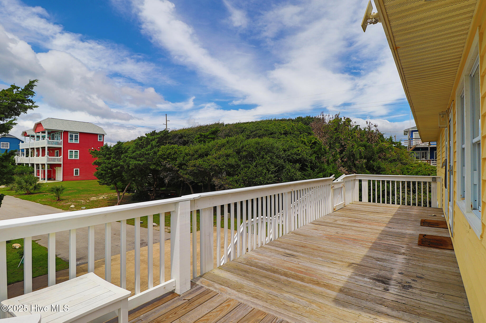 100527418 | Photo 33