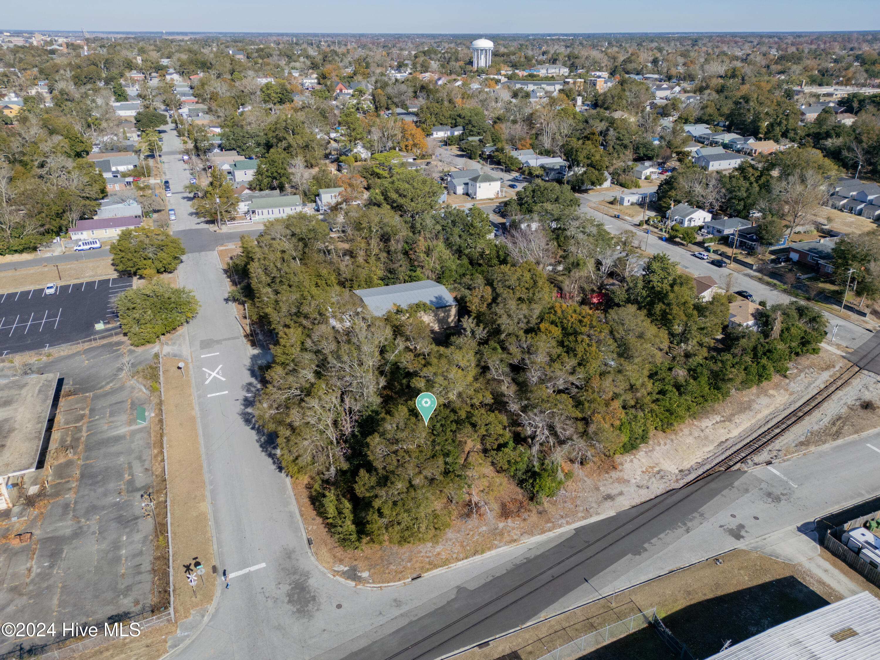 100480246 | Photo 19