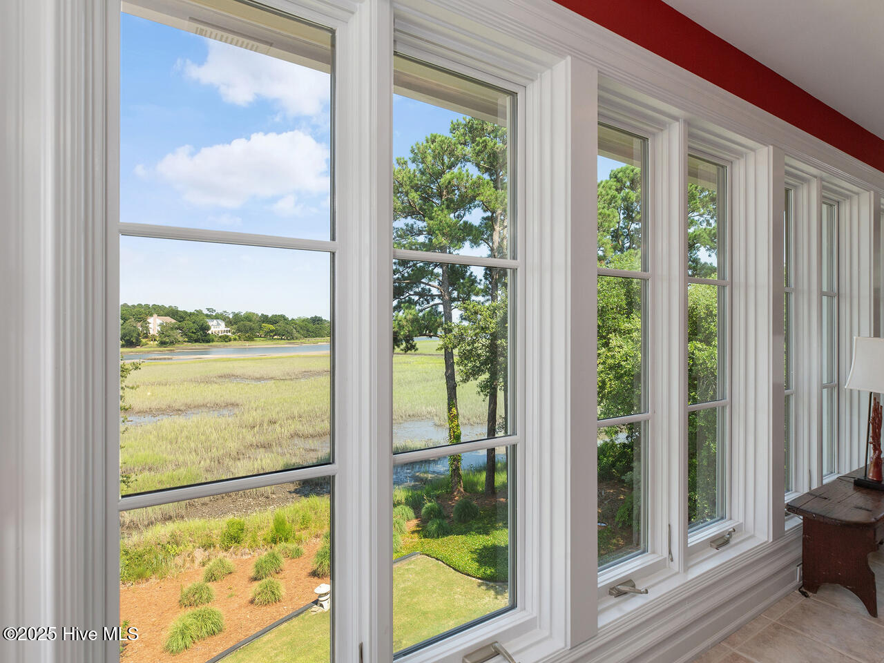 100526080 | Photo 40