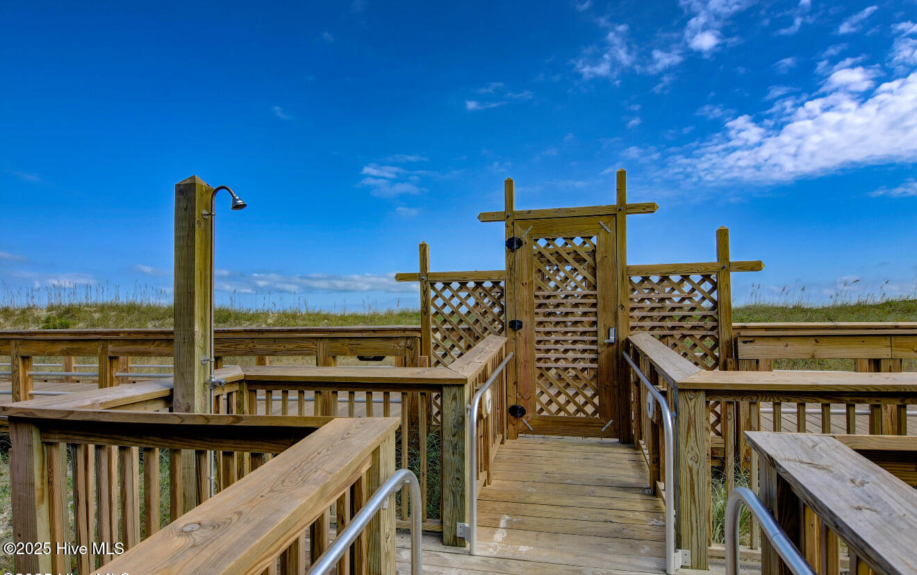 100490591 | Photo 48