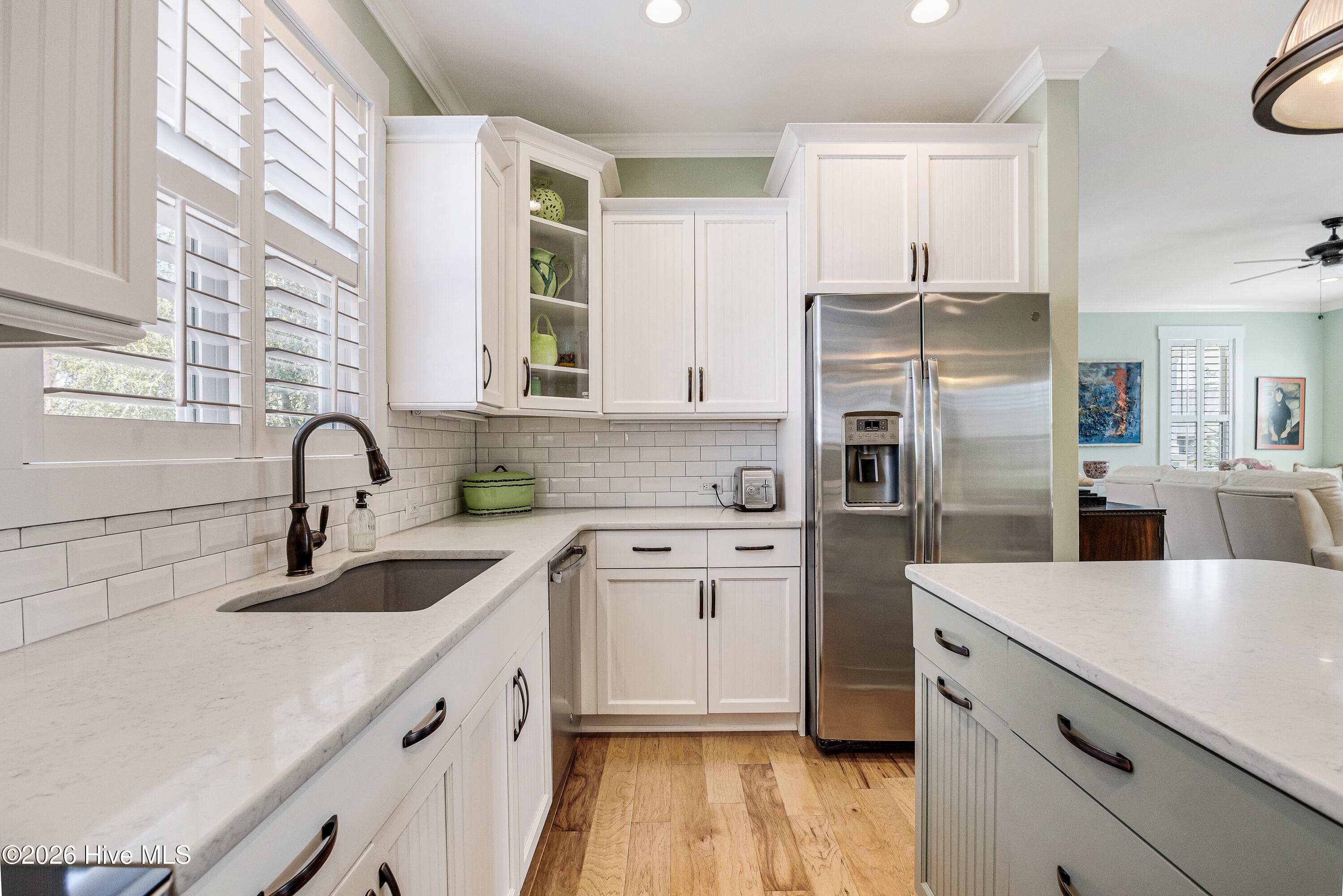 100564623 | Photo 12