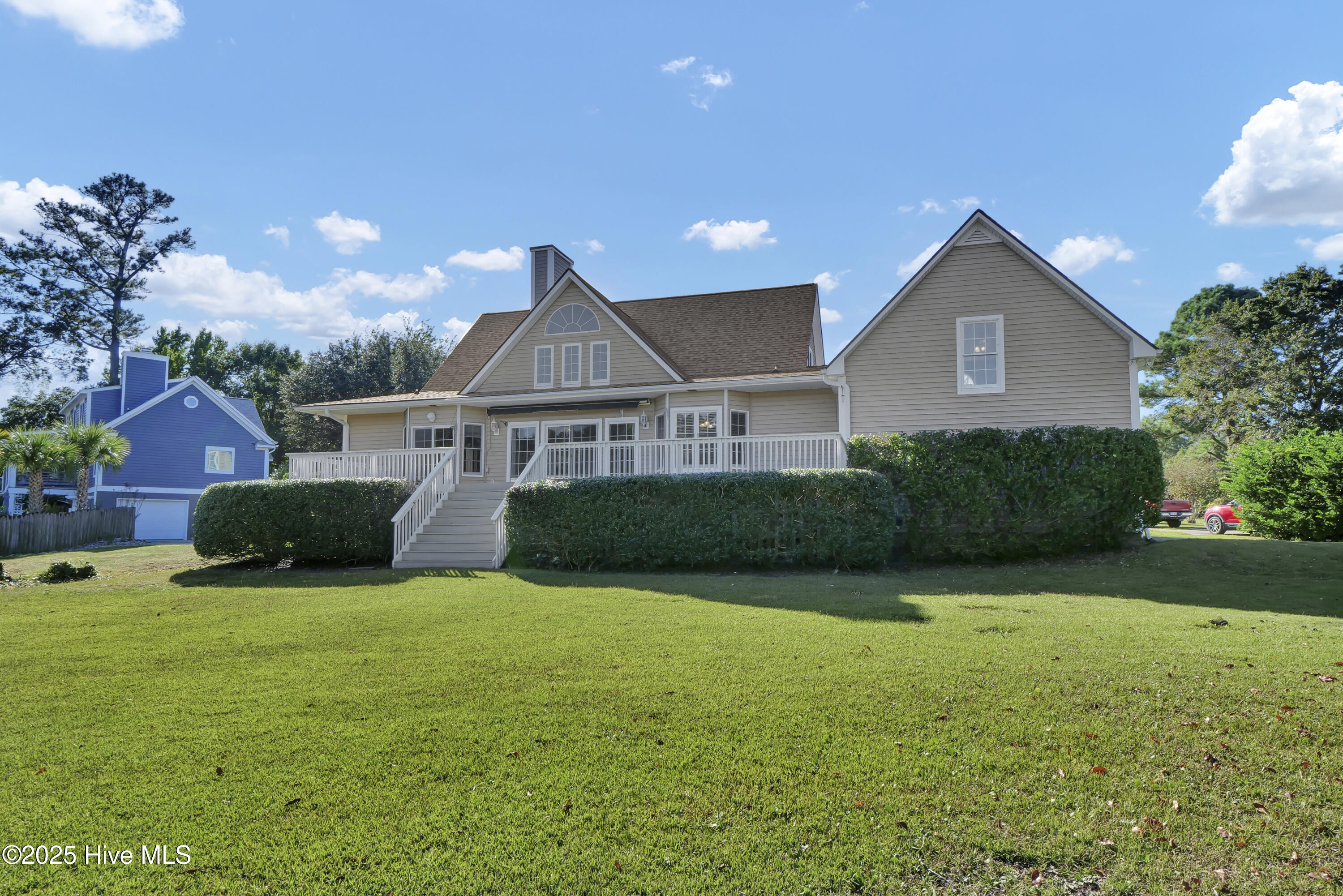 100535458 | Photo 50