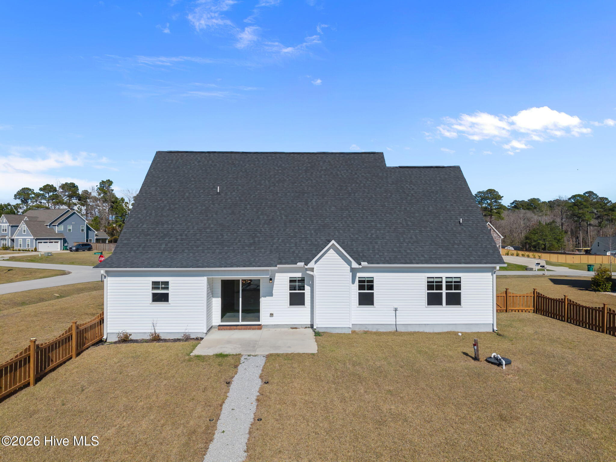 100559276 | Photo 26