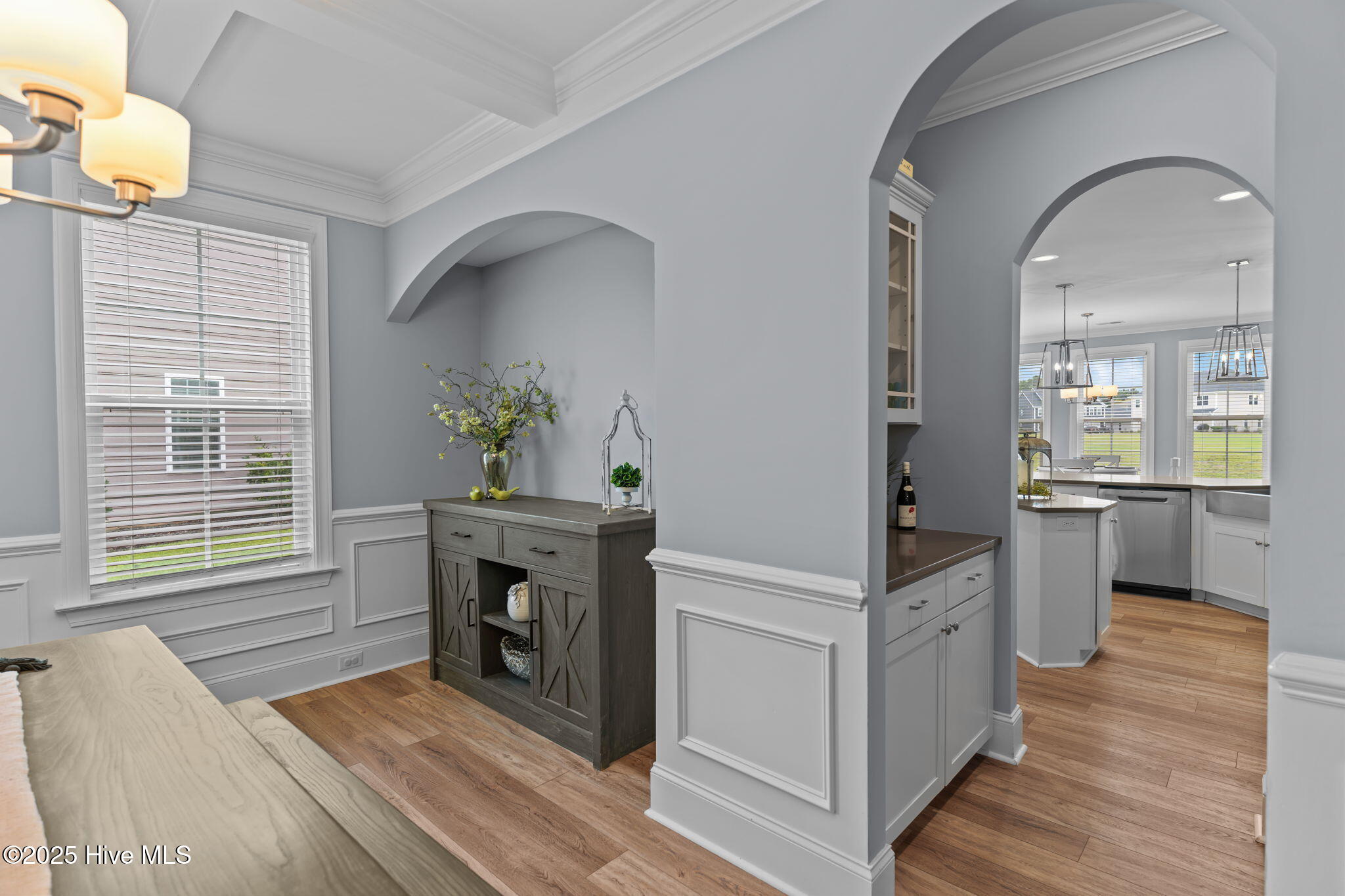 100525303 | Photo 17